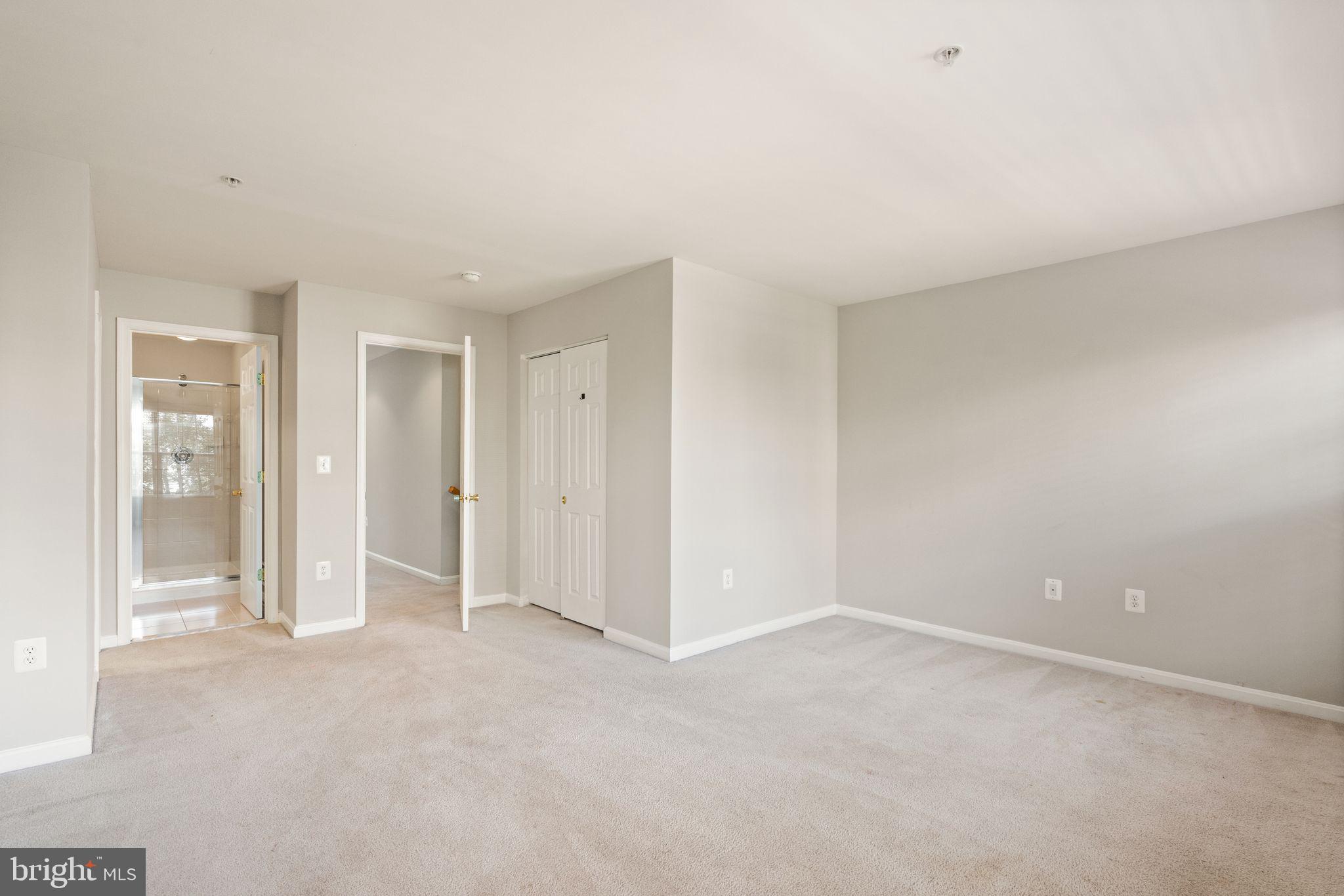 POWELLS RUN VILLAGE COND - Residential