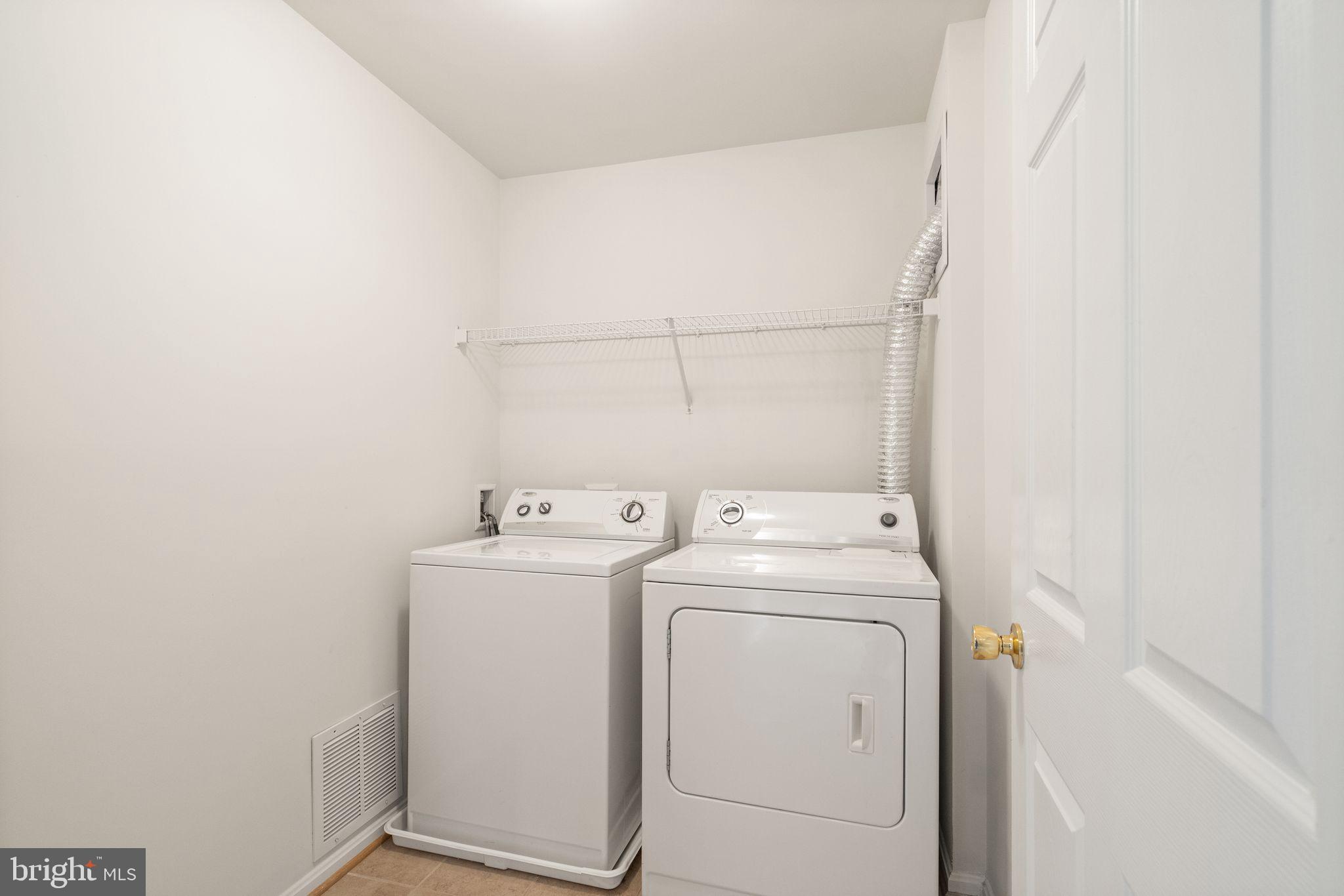 POWELLS RUN VILLAGE COND - Residential