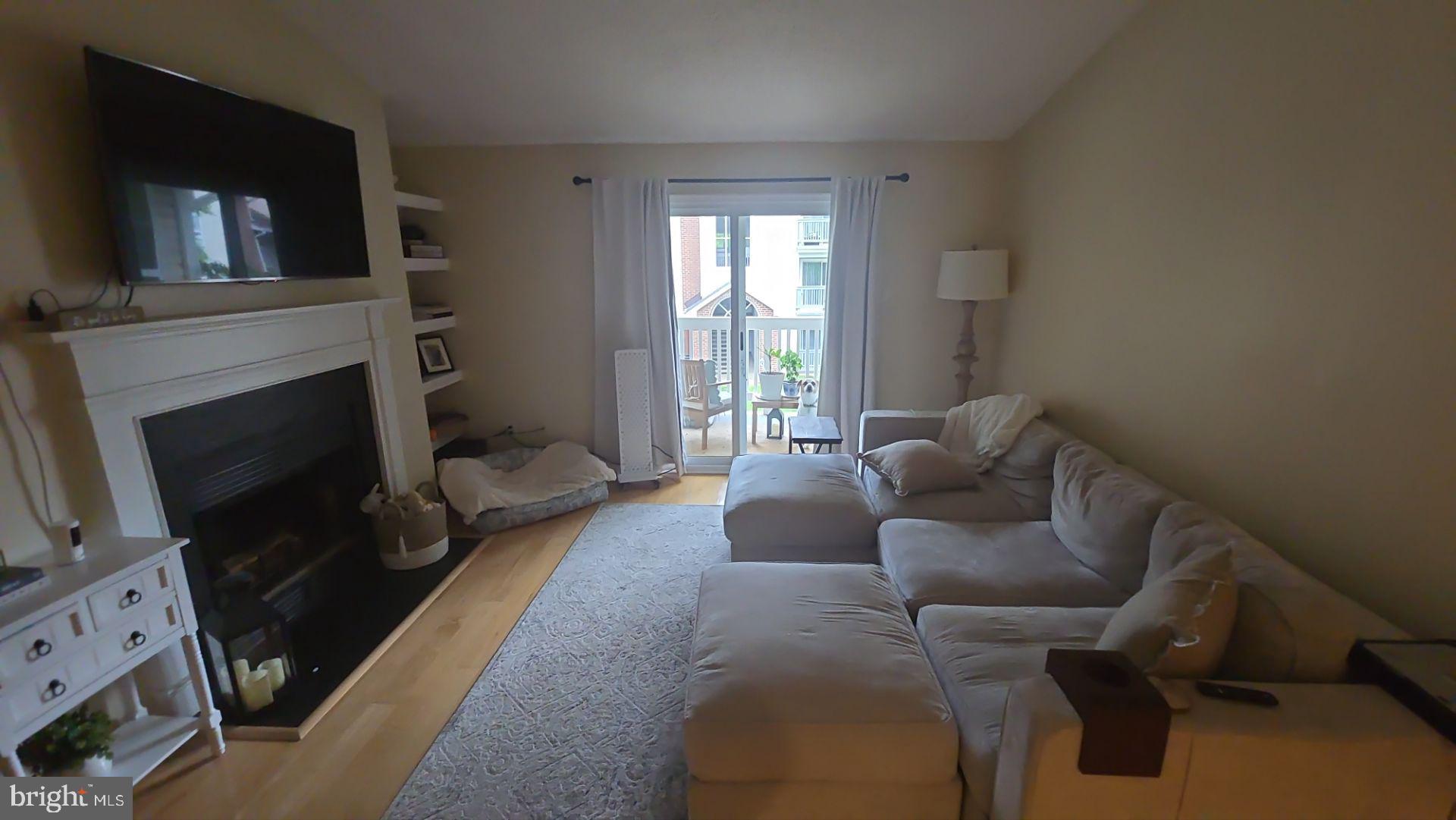 FOUNTAINS AT MCLEAN - Residential Lease