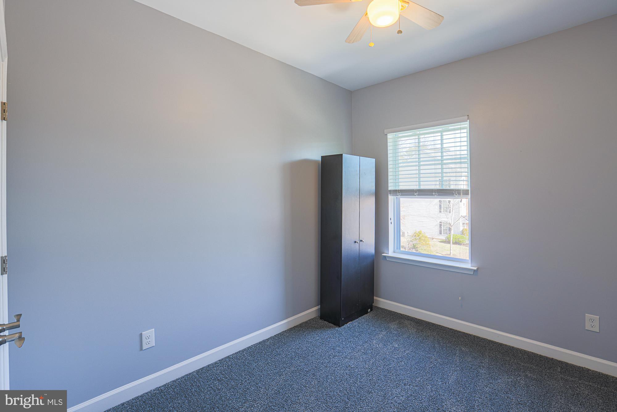 CREEKSTONE VILLAGE - Residential Lease