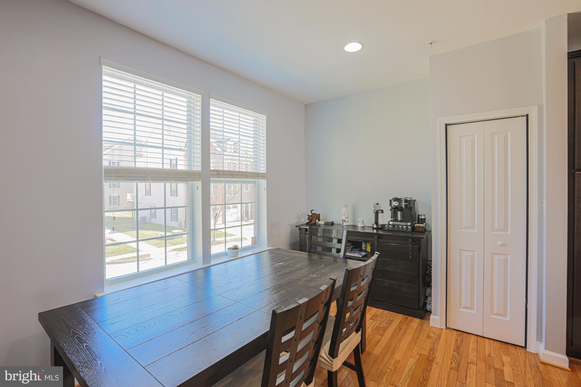 CREEKSTONE VILLAGE - Residential Lease