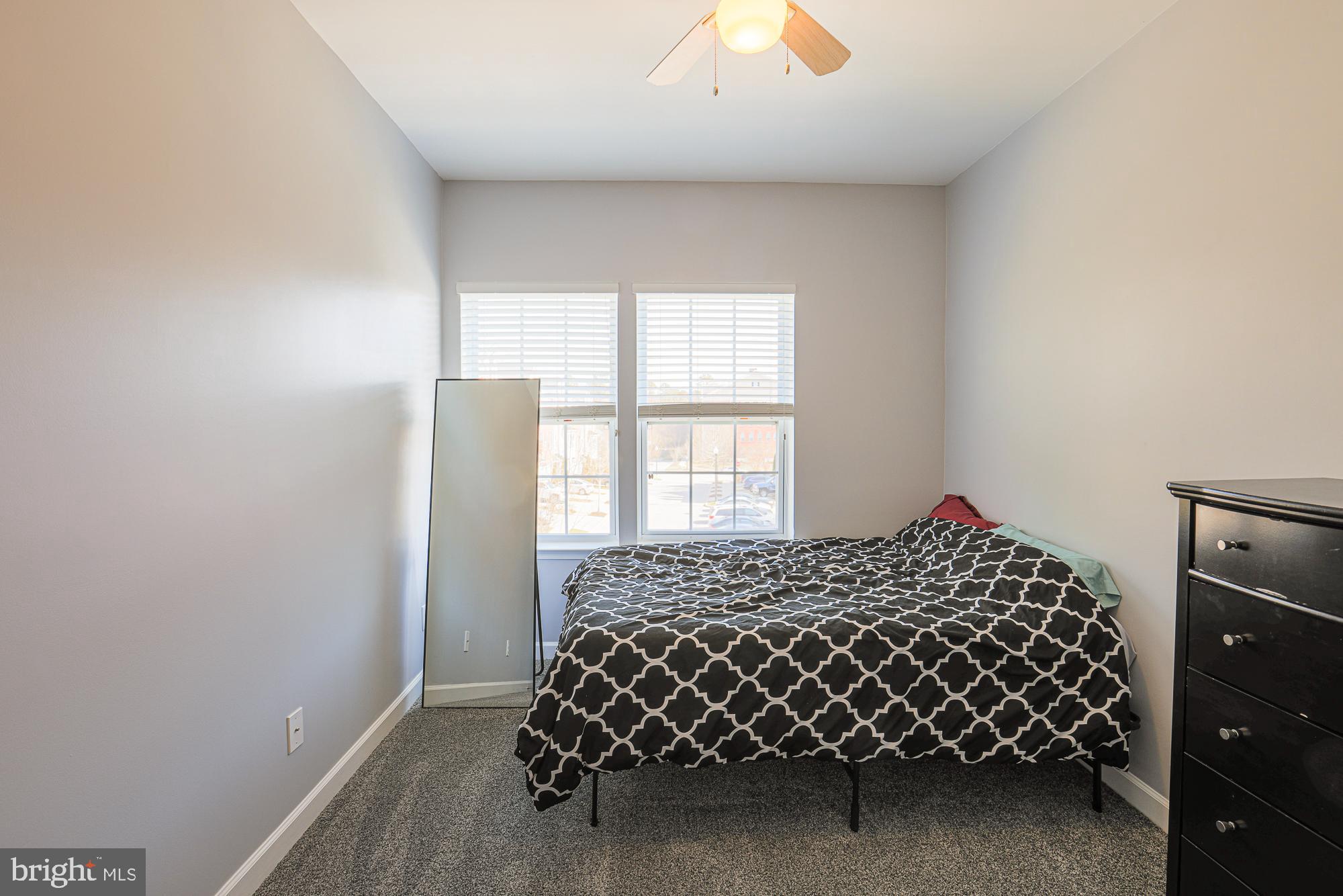 CREEKSTONE VILLAGE - Residential Lease