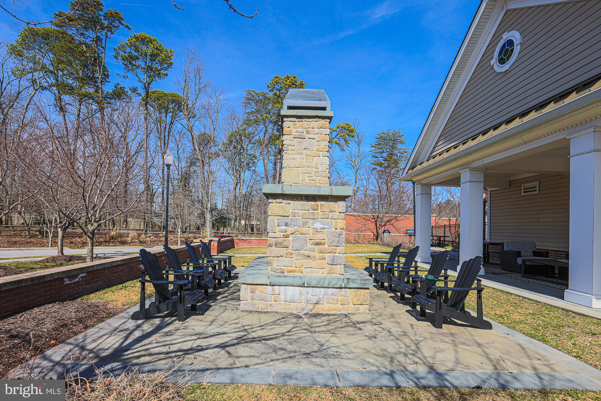 CREEKSTONE VILLAGE - Residential Lease