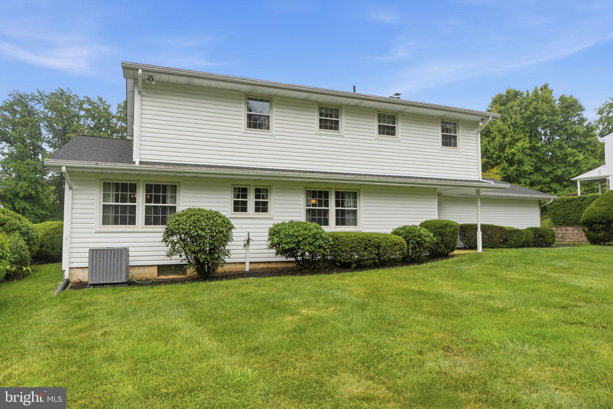1111 UNIVERSITY DRIVE