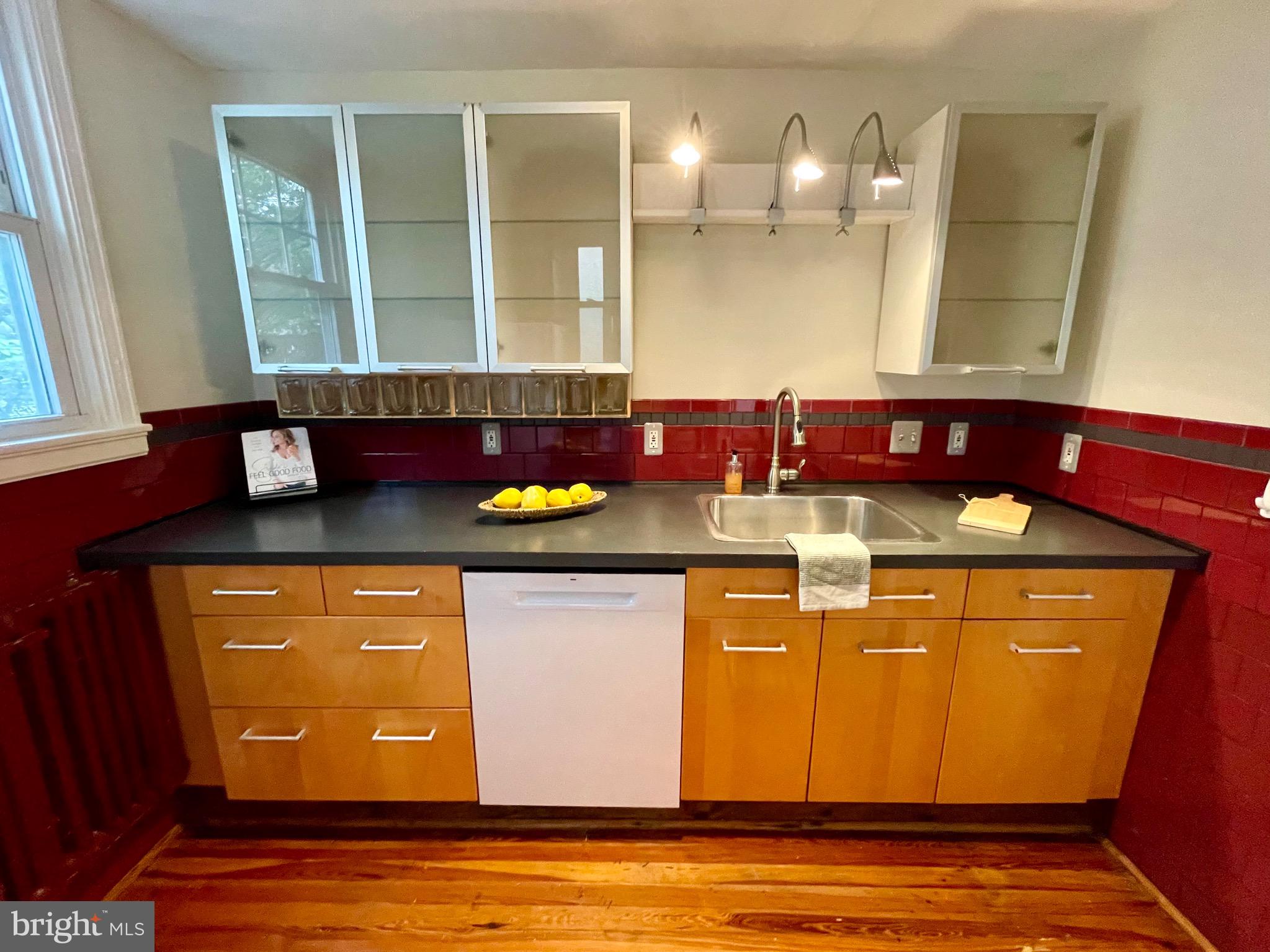 EDNOR GARDENS - LAKESIDE - Residential