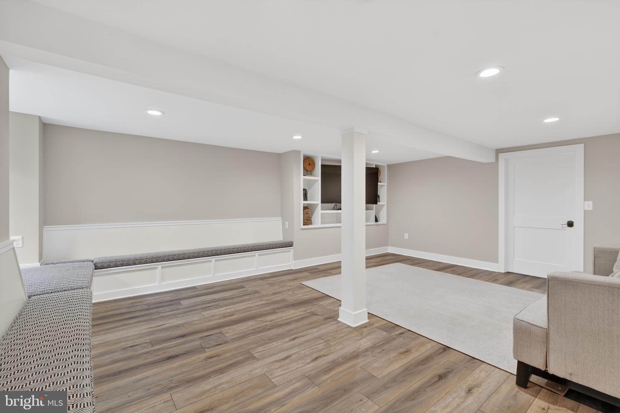 HOLLIN HALL VILLAGE - Residential