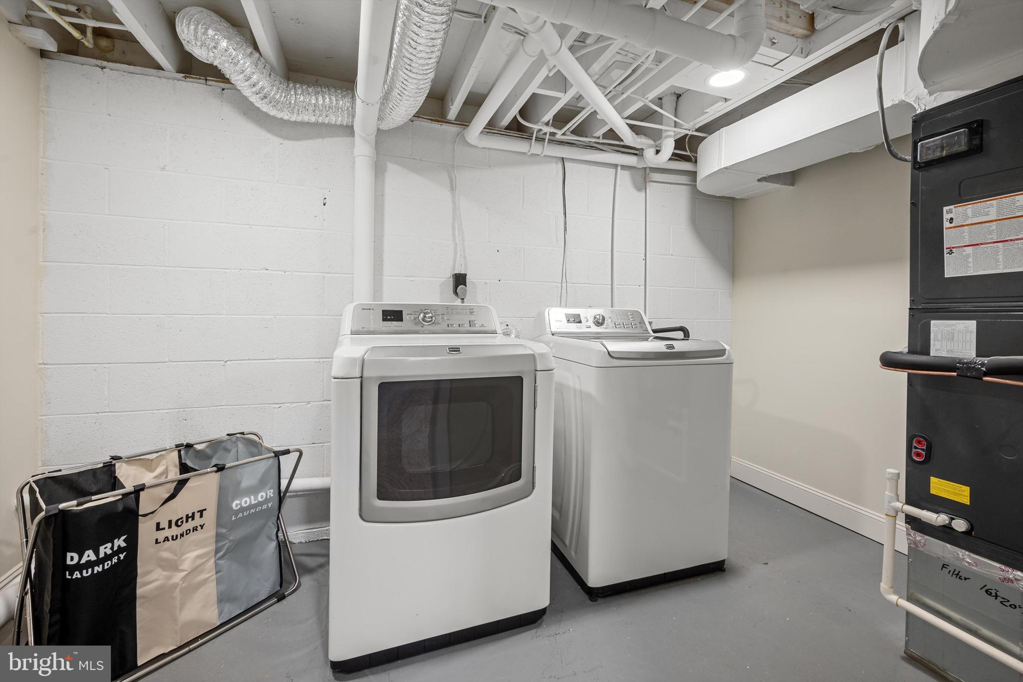 FOX GLEN - Residential