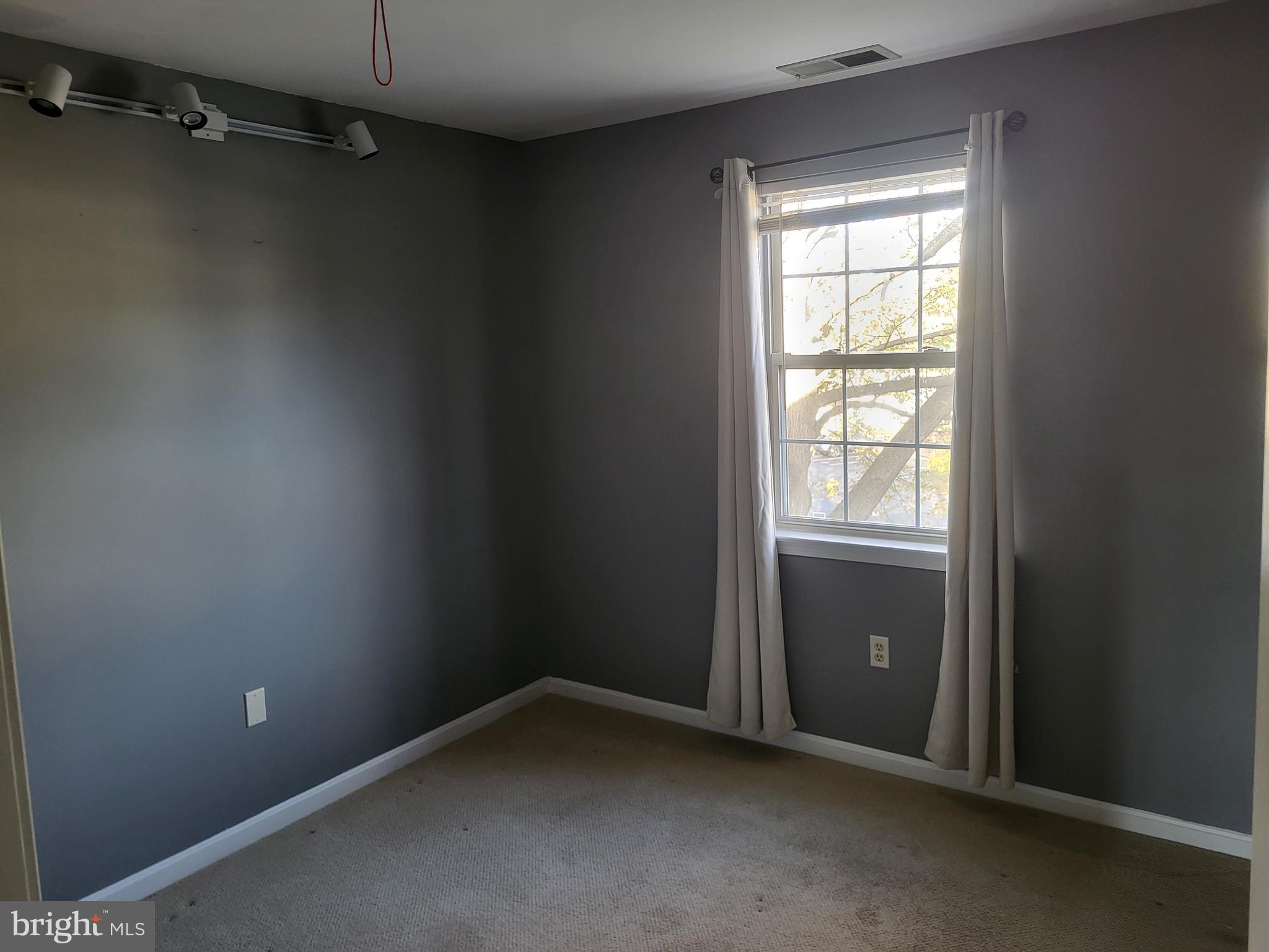 SPRING RIDGE - Residential