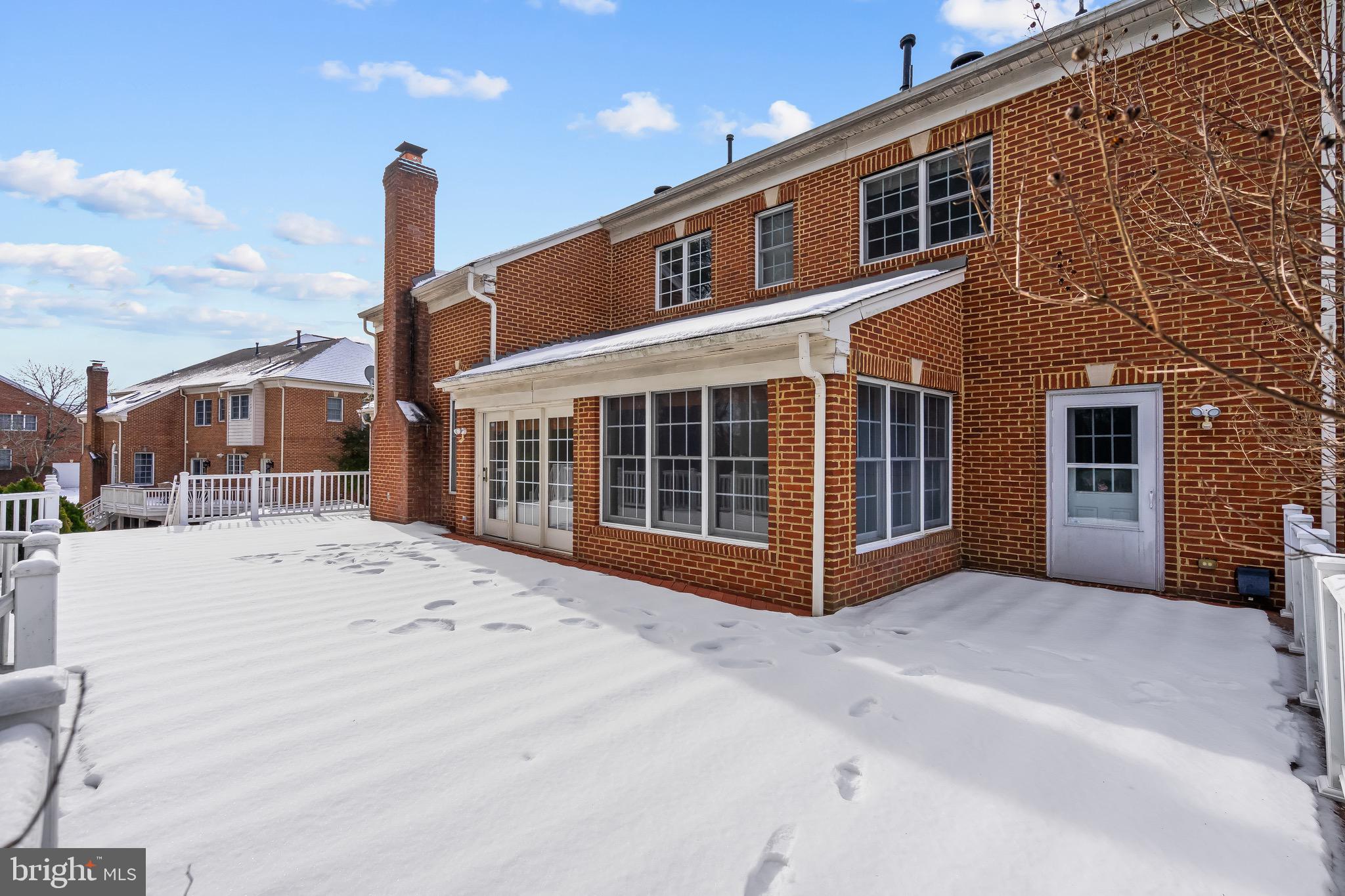 DOMINION VALLEY COUNTRY CLUB - Residential Lease