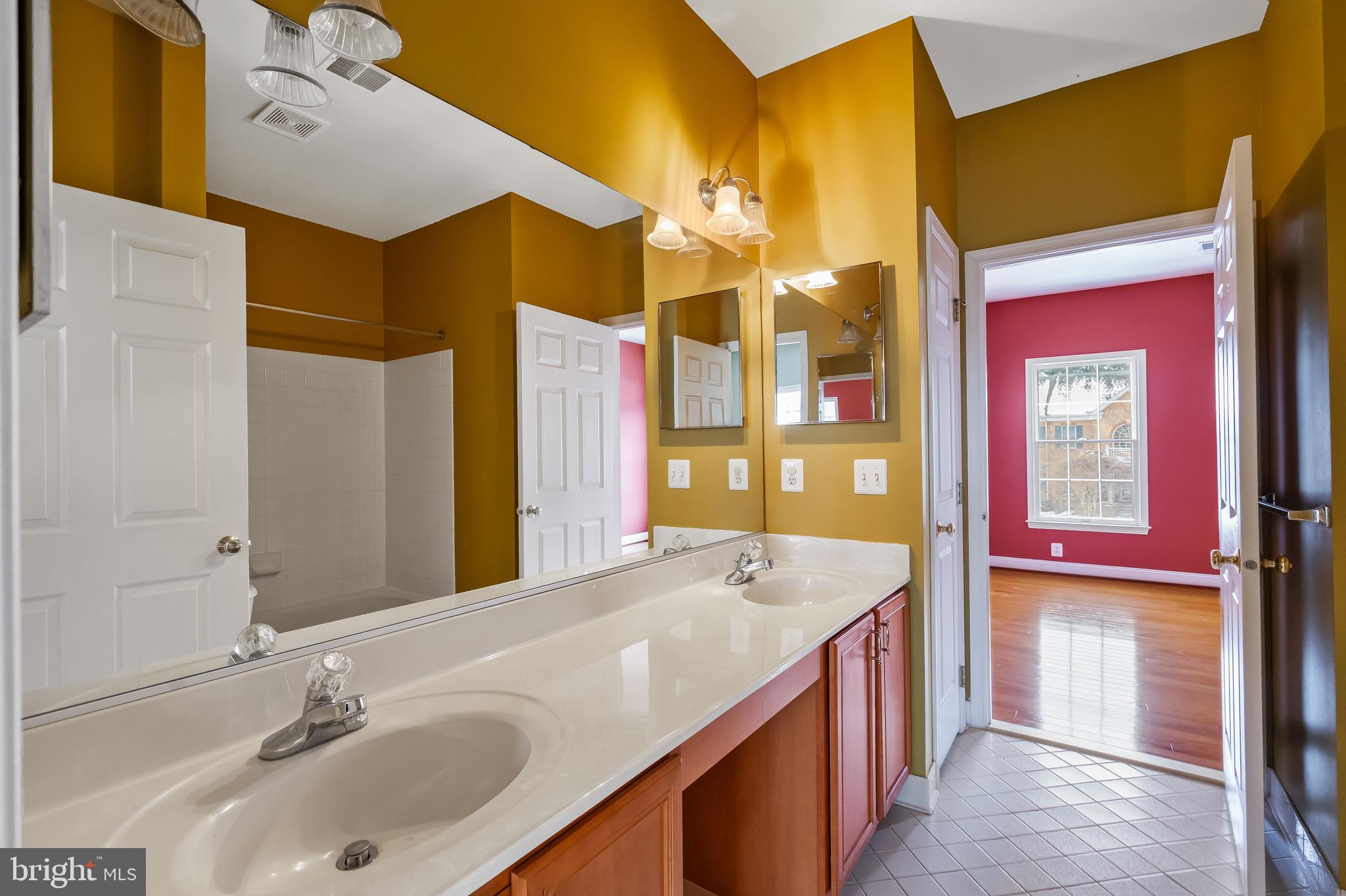 DOMINION VALLEY COUNTRY CLUB - Residential Lease