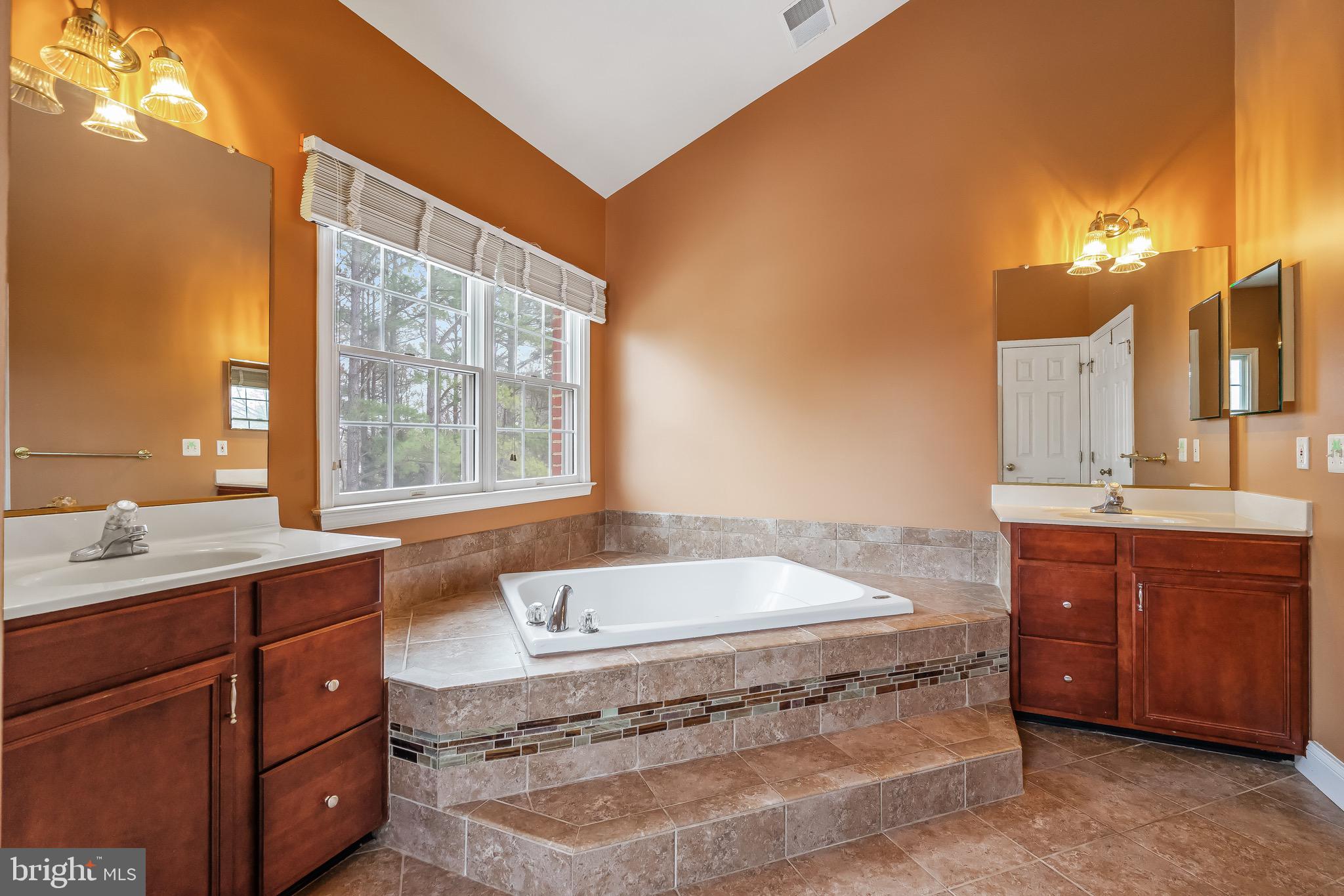 DOMINION VALLEY COUNTRY CLUB - Residential Lease