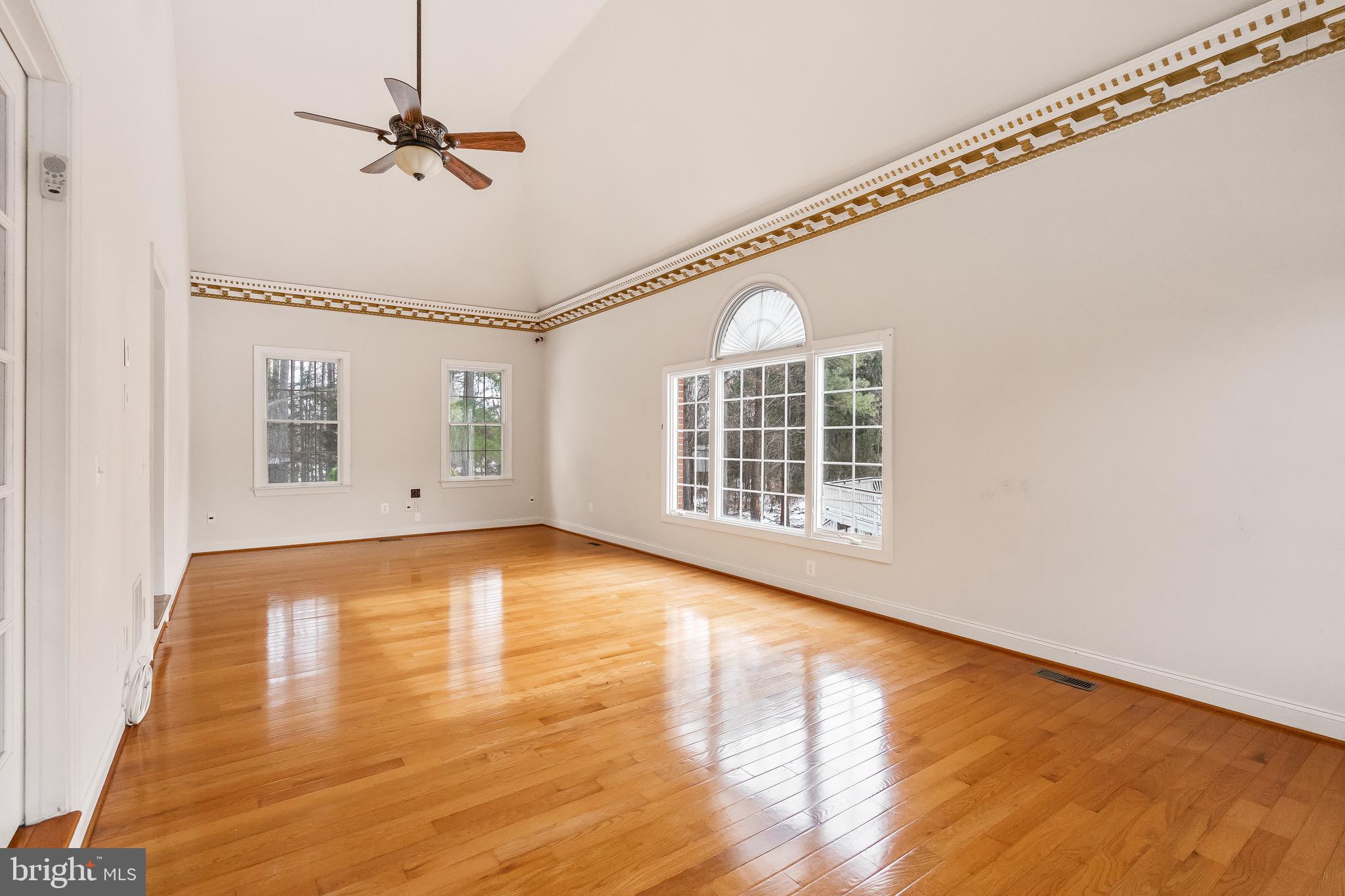 DOMINION VALLEY COUNTRY CLUB - Residential Lease