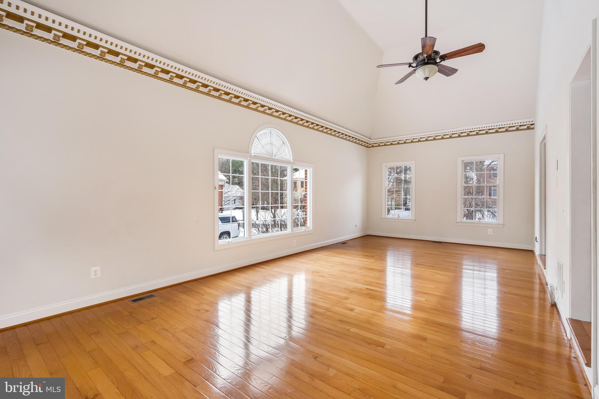 DOMINION VALLEY COUNTRY CLUB - Residential Lease