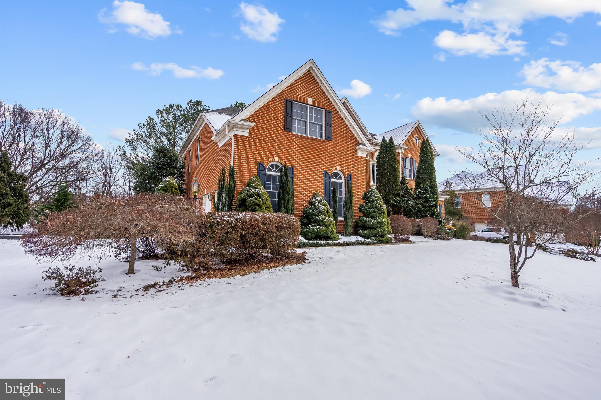 DOMINION VALLEY COUNTRY CLUB - Residential Lease