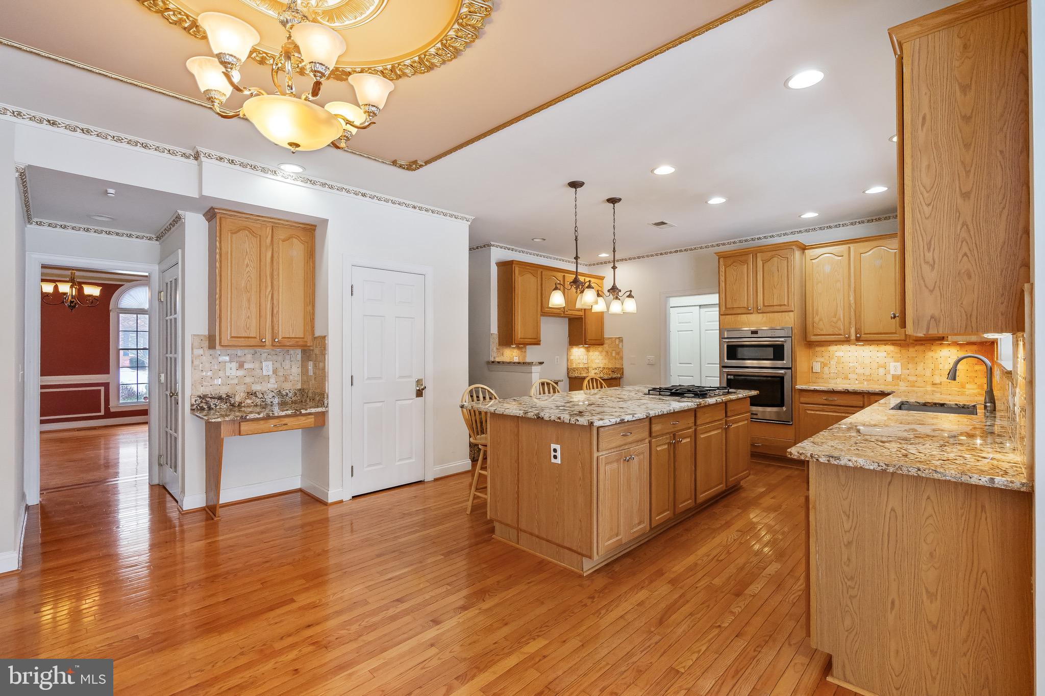 DOMINION VALLEY COUNTRY CLUB - Residential Lease