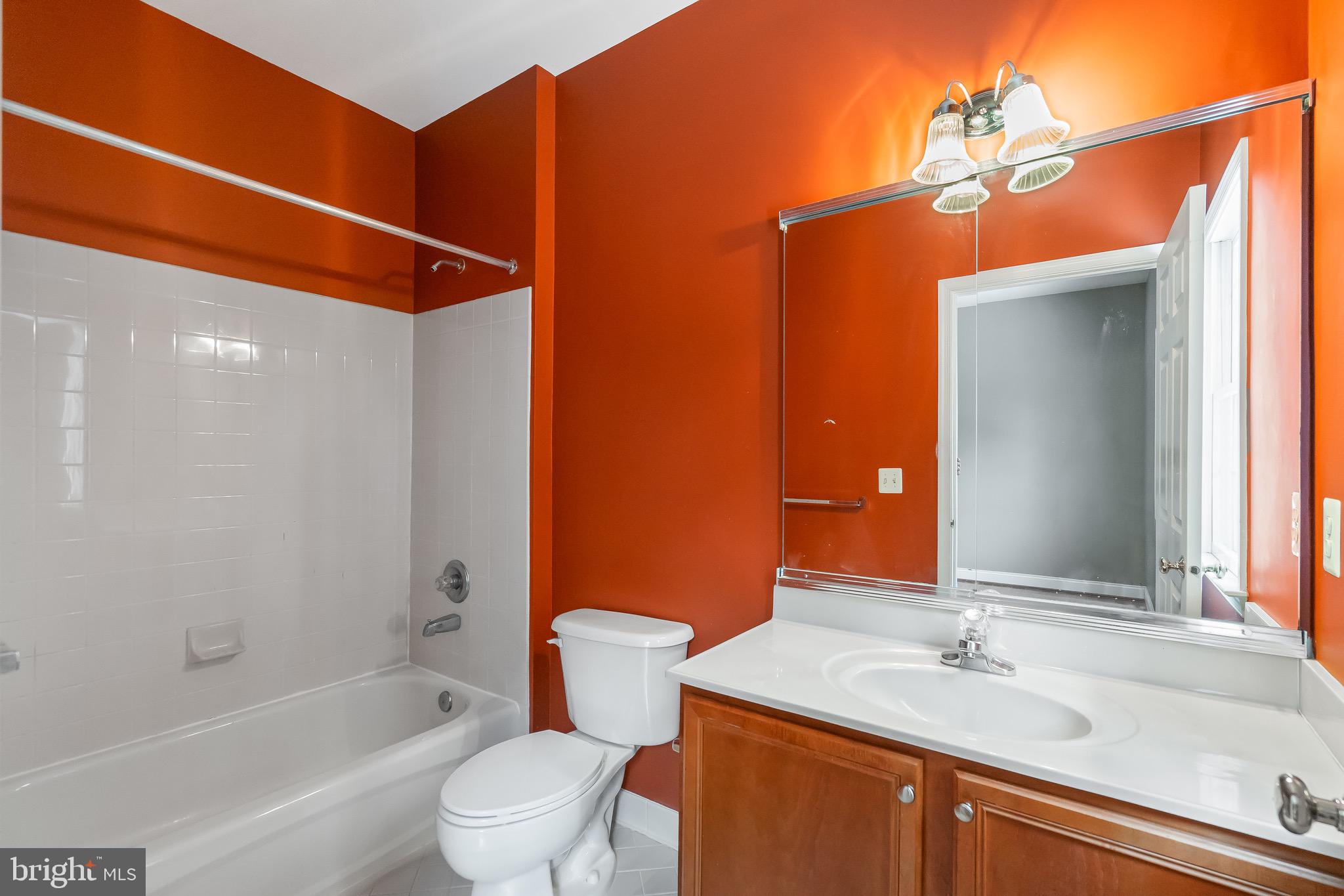 DOMINION VALLEY COUNTRY CLUB - Residential Lease