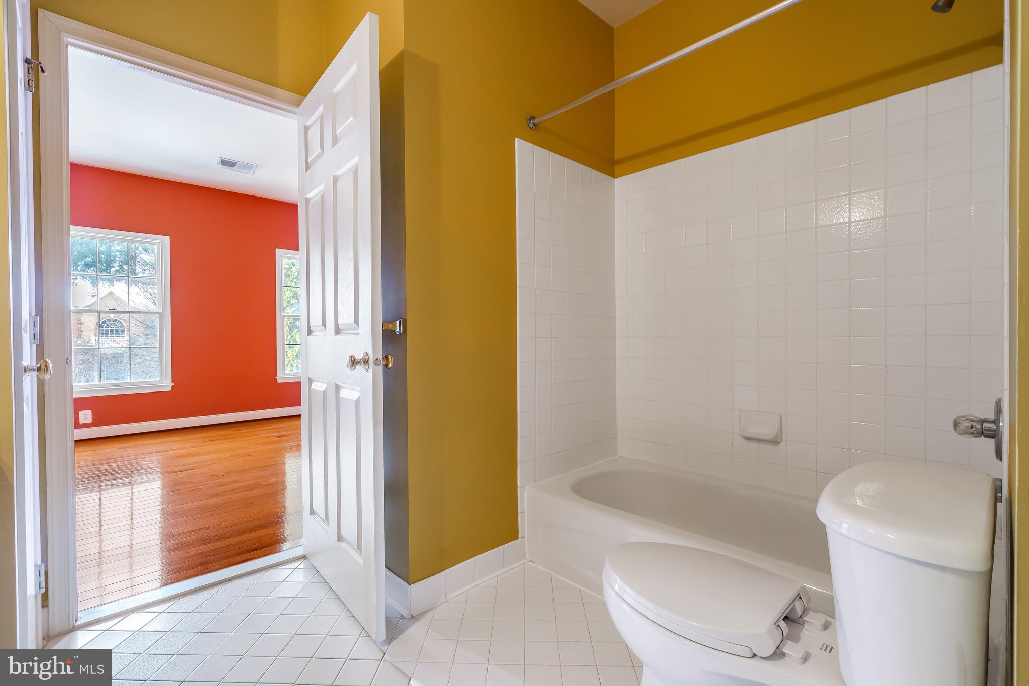 DOMINION VALLEY COUNTRY CLUB - Residential Lease