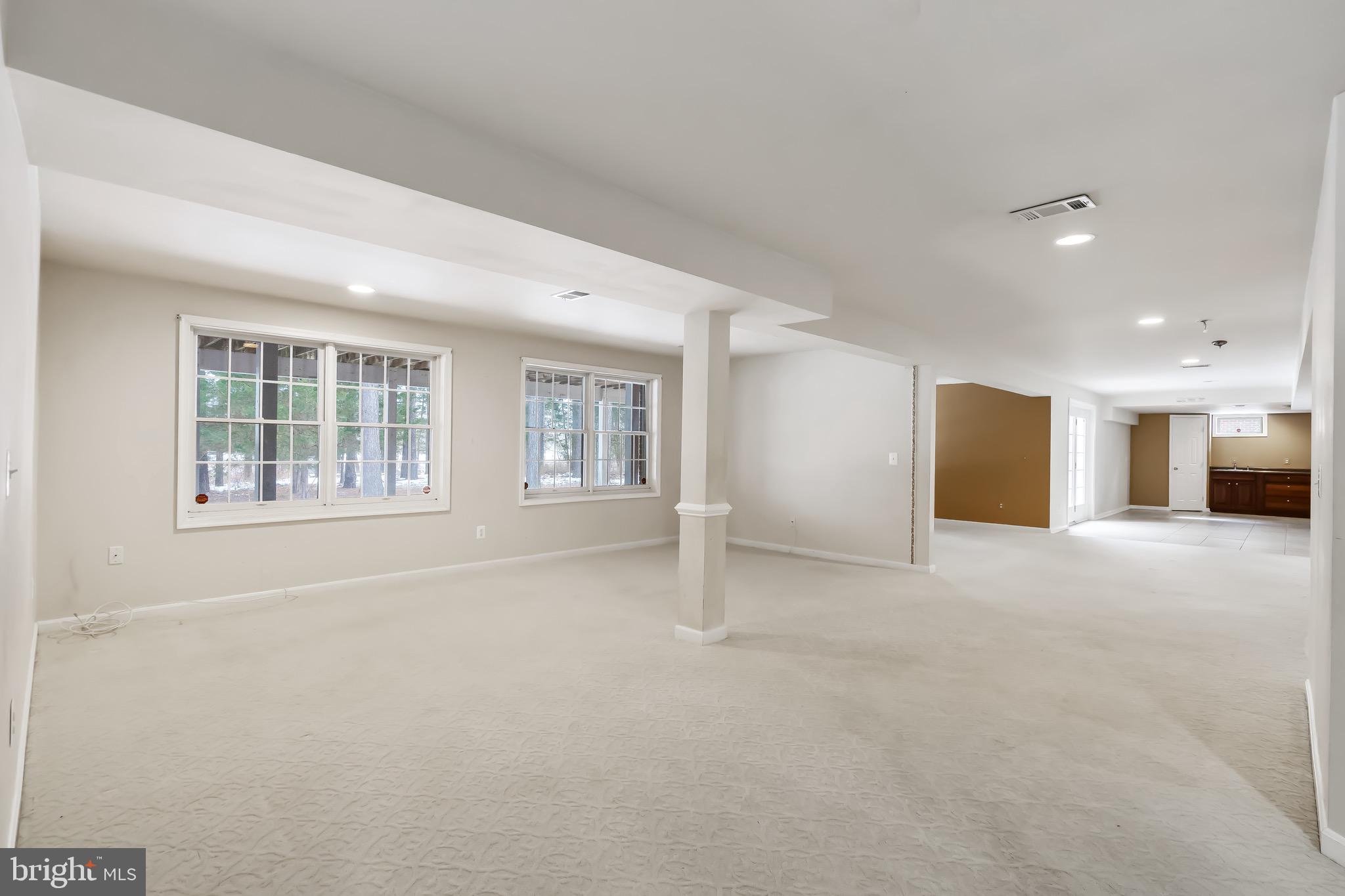 DOMINION VALLEY COUNTRY CLUB - Residential Lease