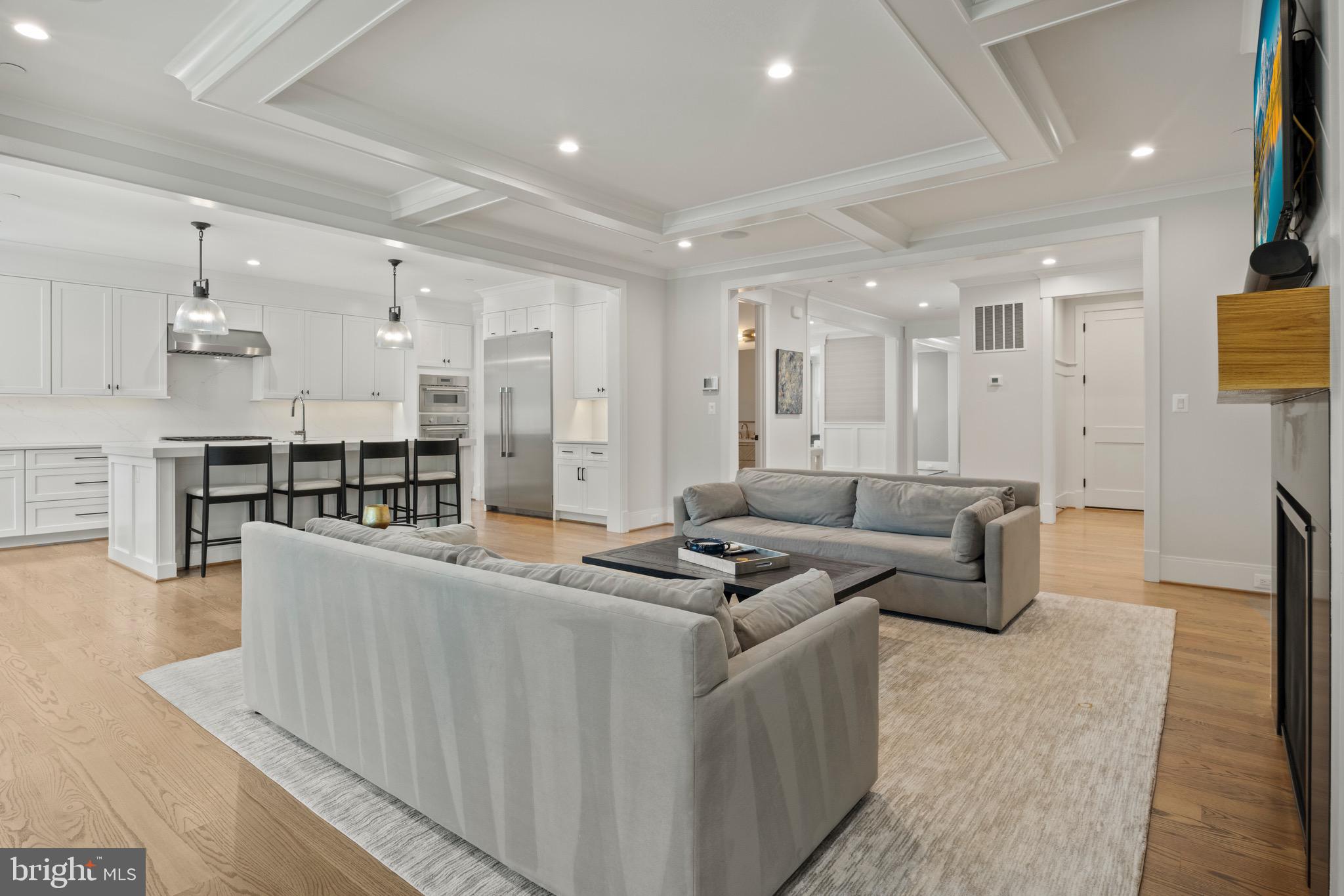 BRADLEY HILLS - Residential