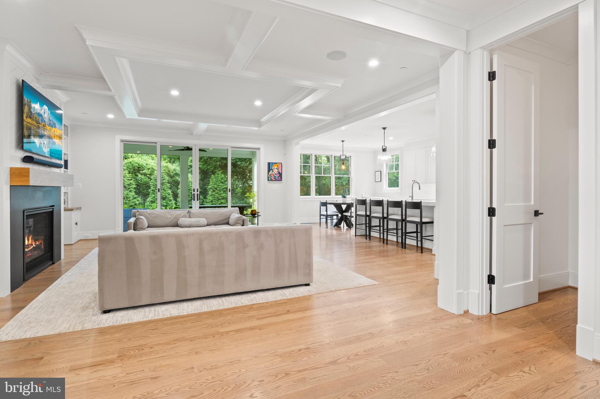 BRADLEY HILLS - Residential