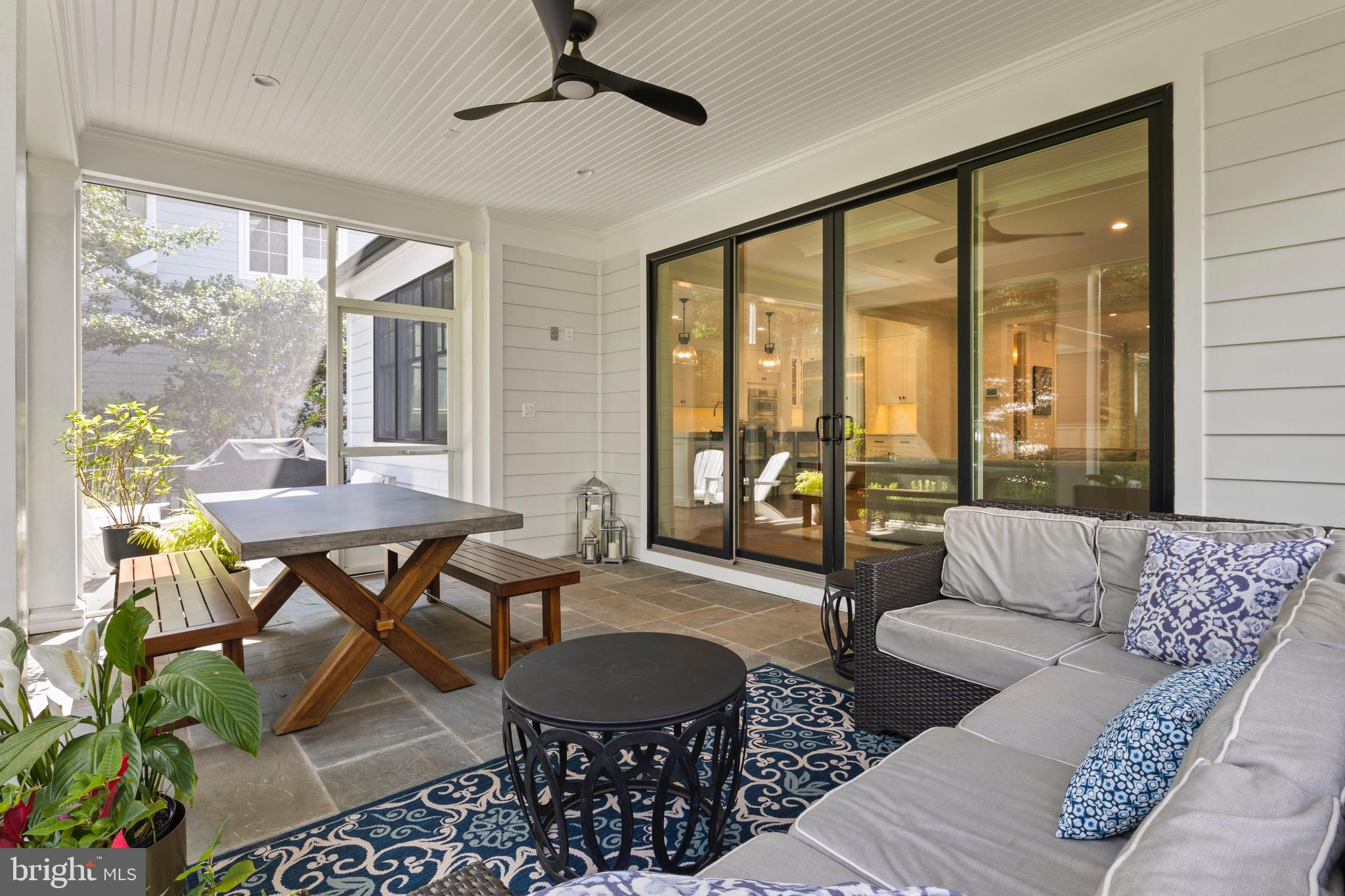 BRADLEY HILLS - Residential