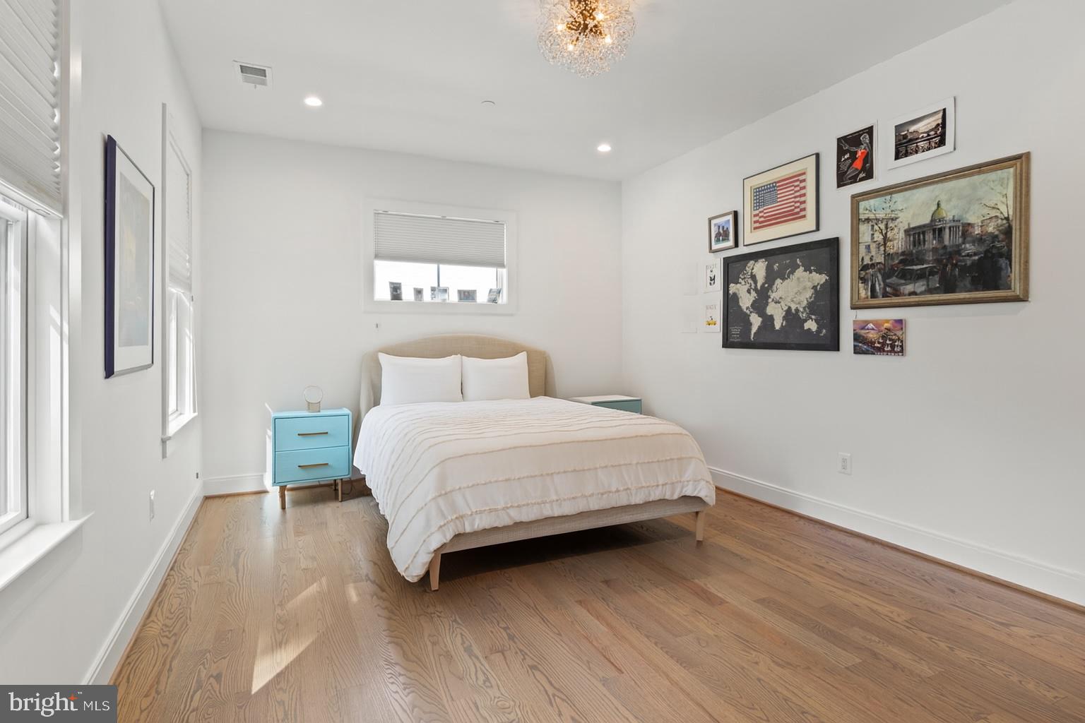 BRADLEY HILLS - Residential