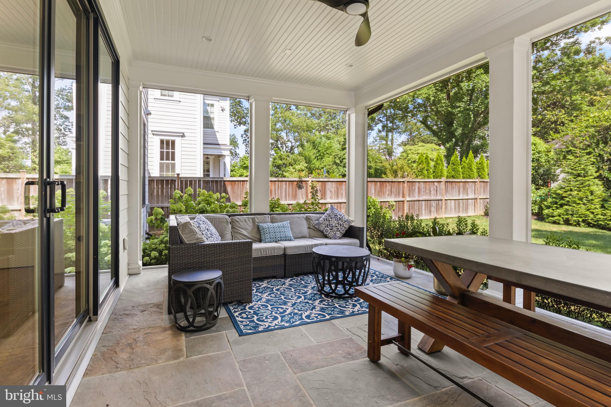 BRADLEY HILLS - Residential