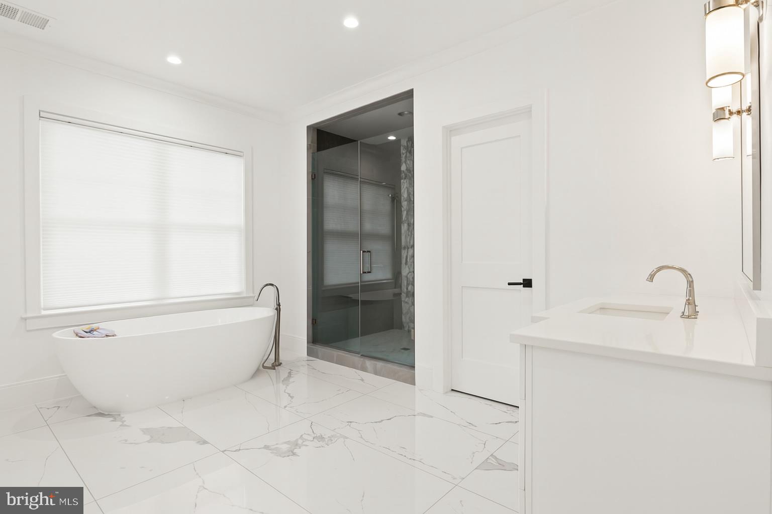 BRADLEY HILLS - Residential