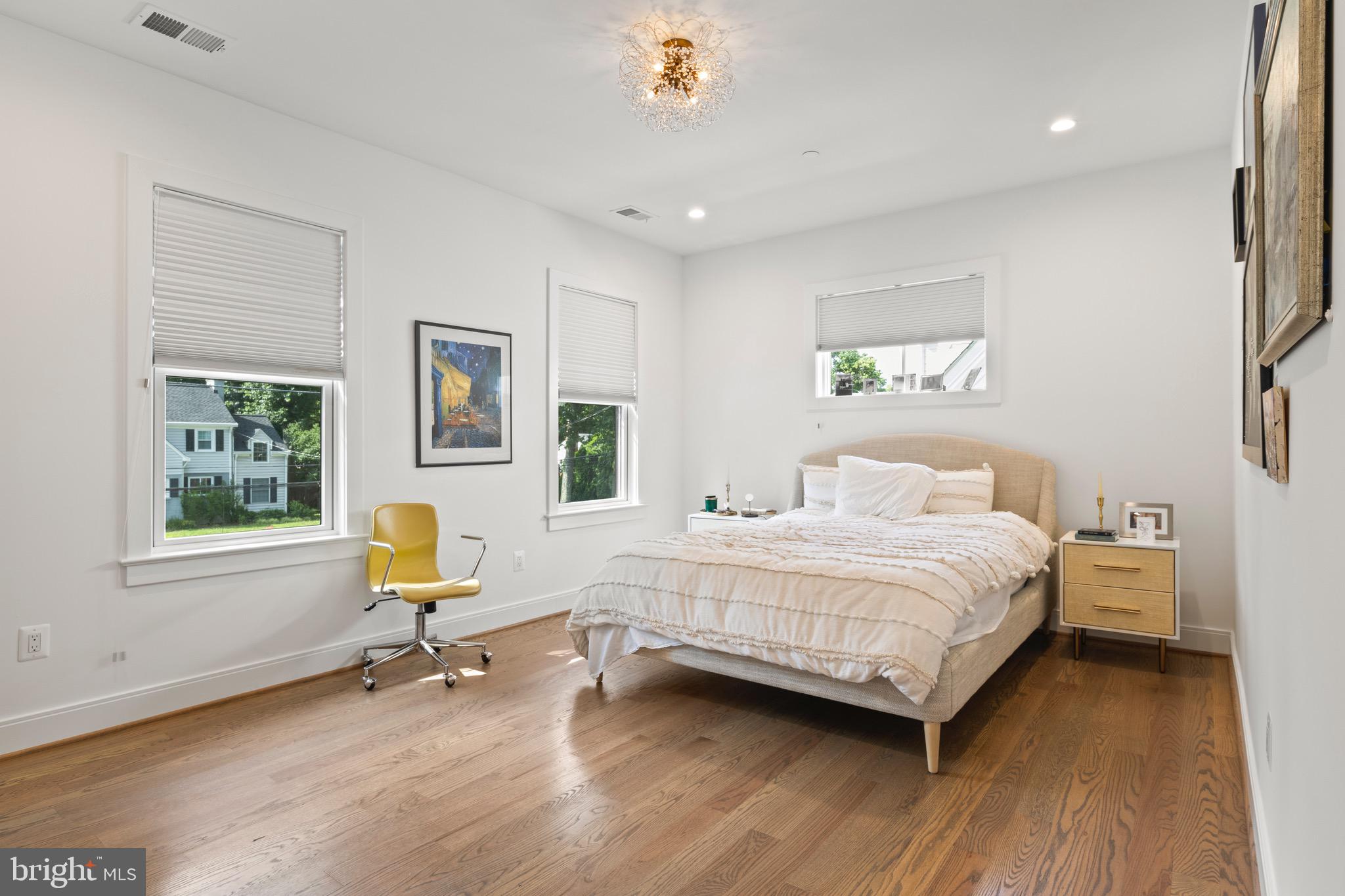 BRADLEY HILLS - Residential