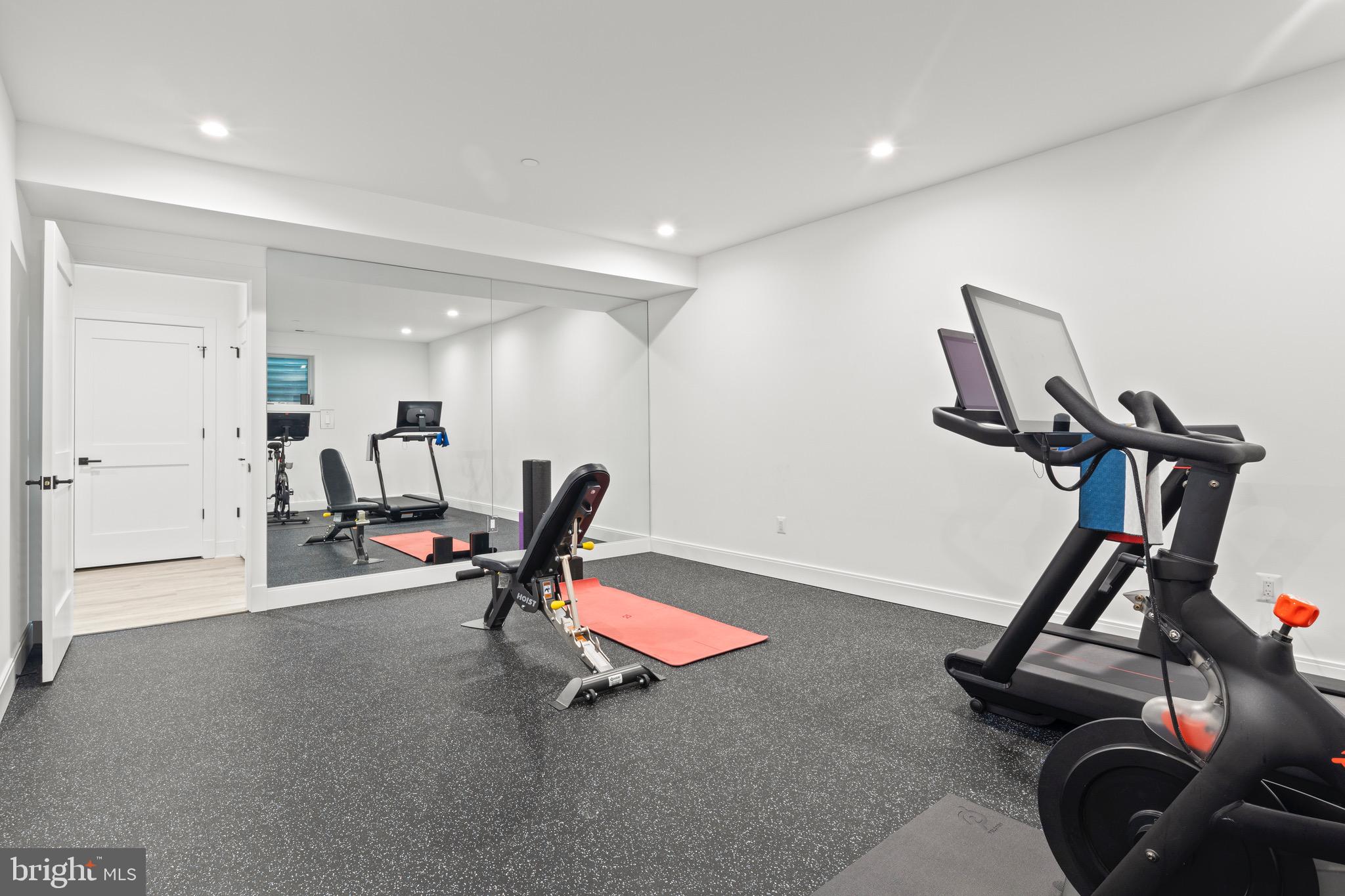 BRADLEY HILLS - Residential