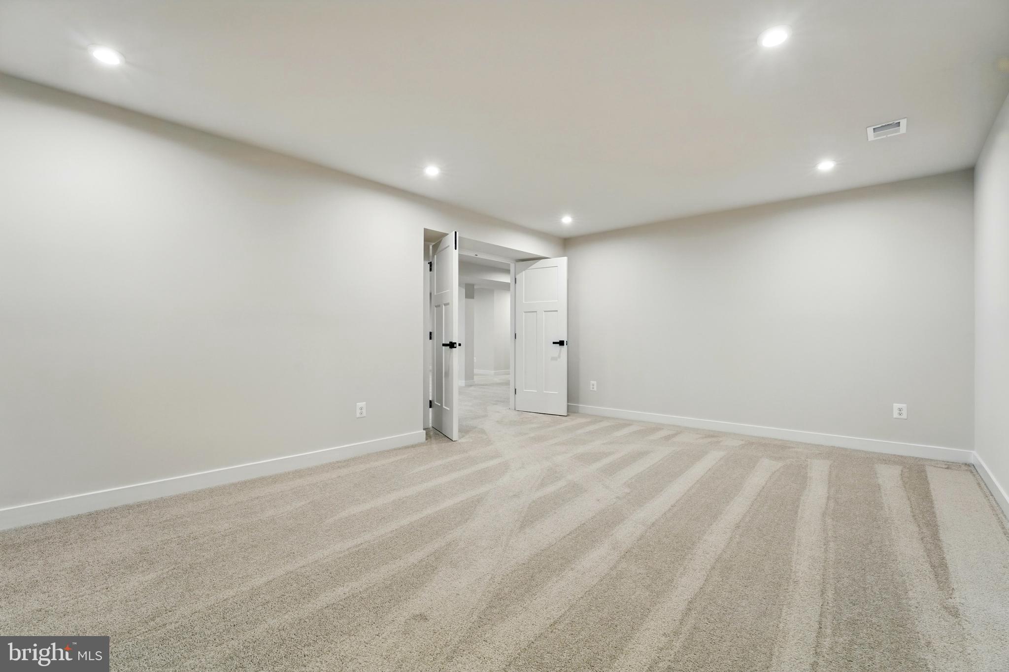 WARRENTON CHASE - Residential