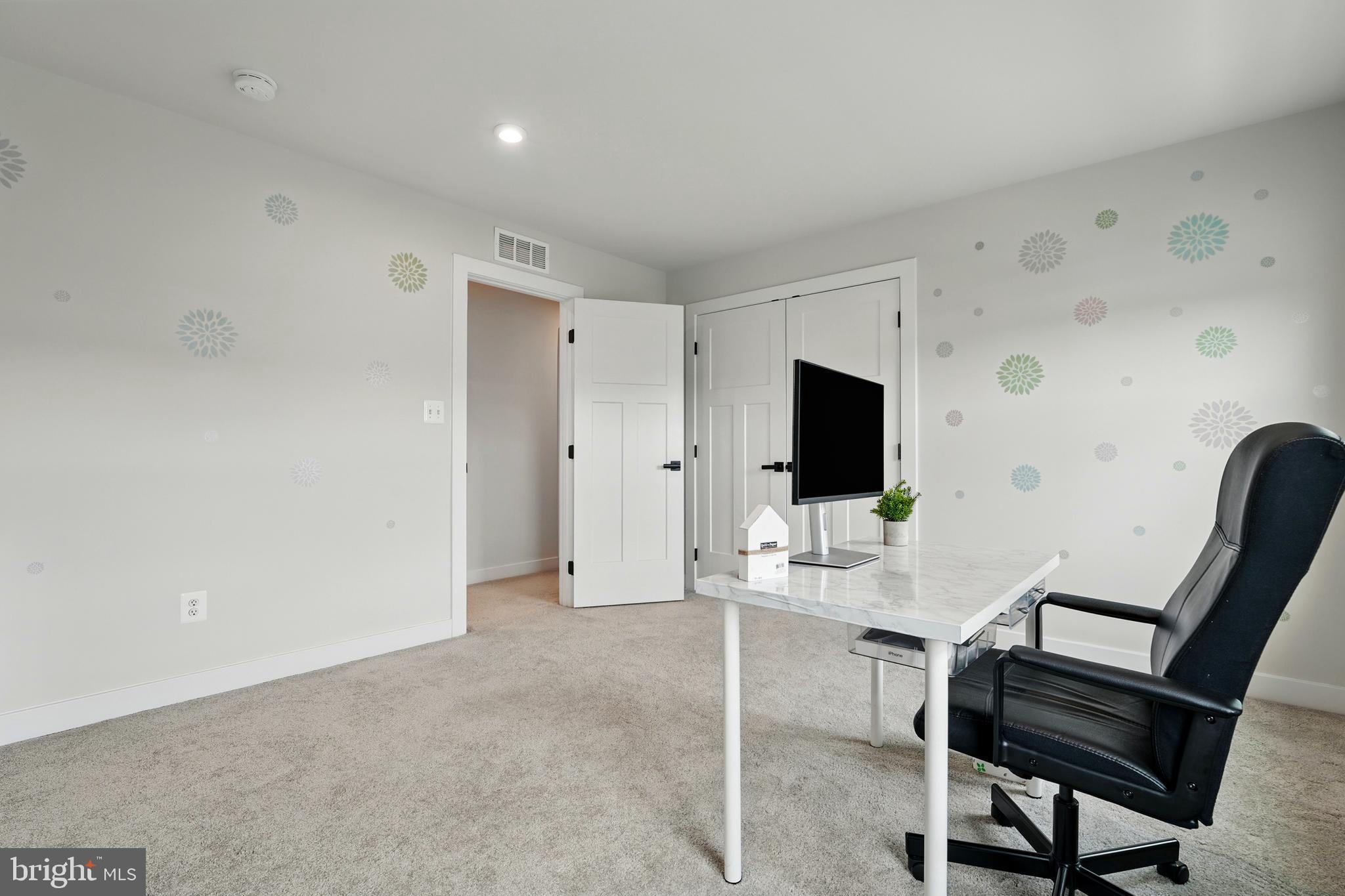 WARRENTON CHASE - Residential