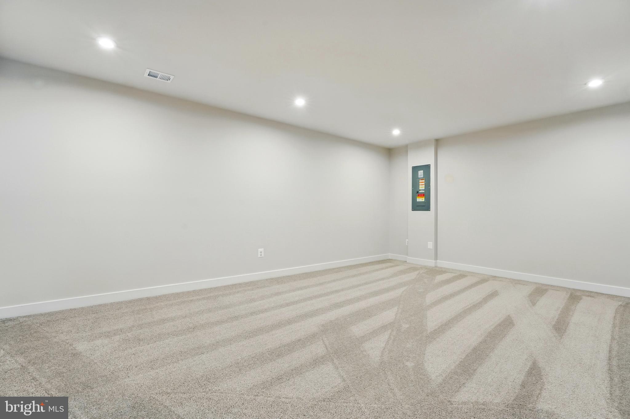 WARRENTON CHASE - Residential