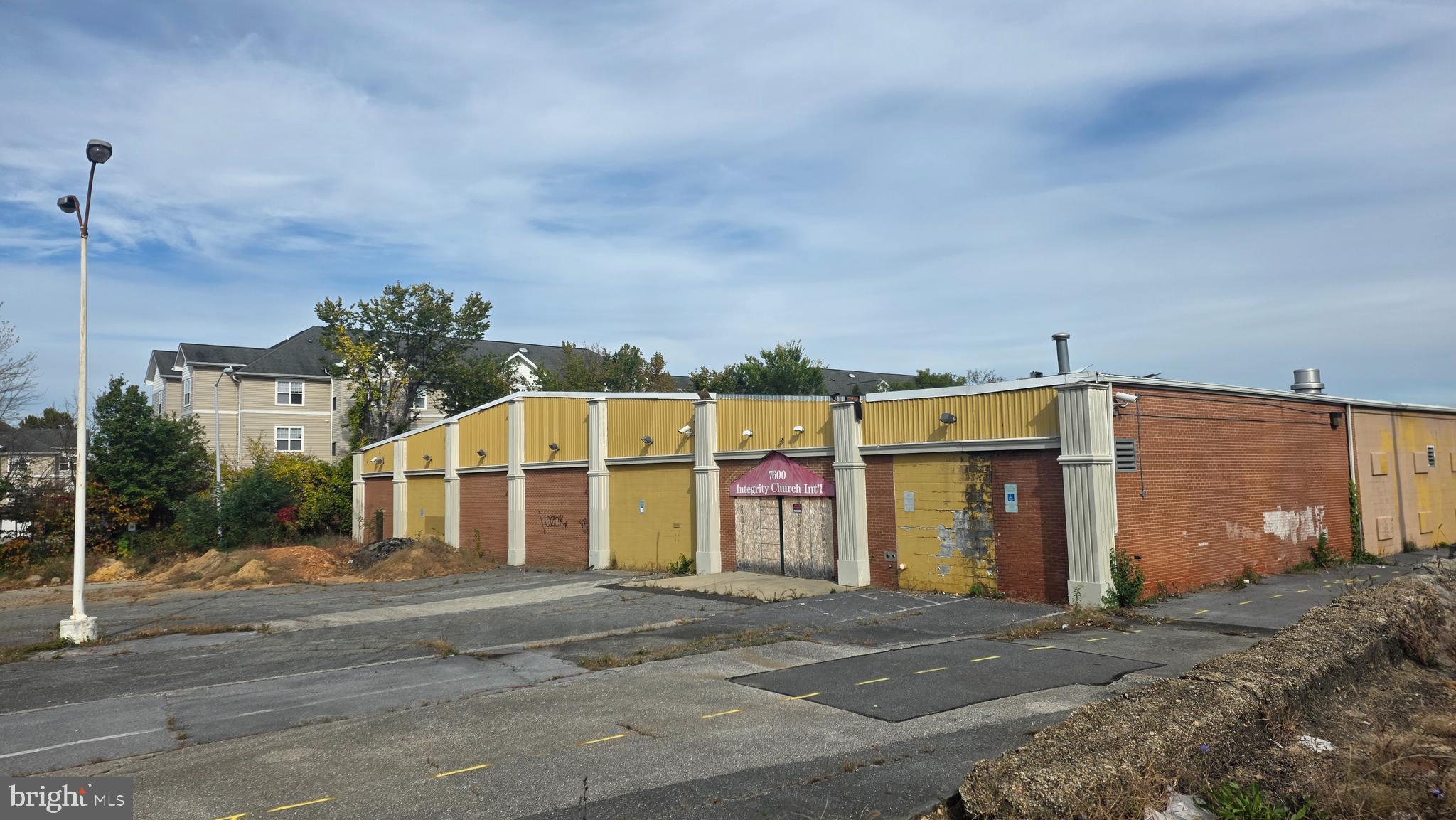 7600 LANDOVER ROAD