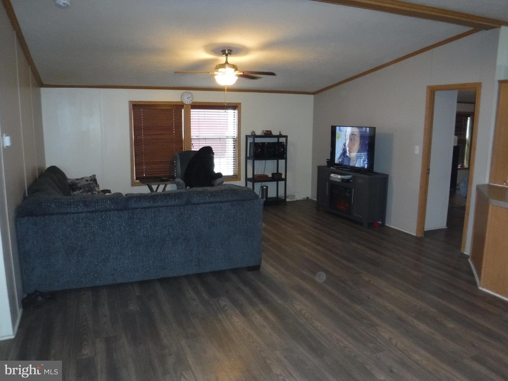 VALLEY FORGE TR PK - Residential