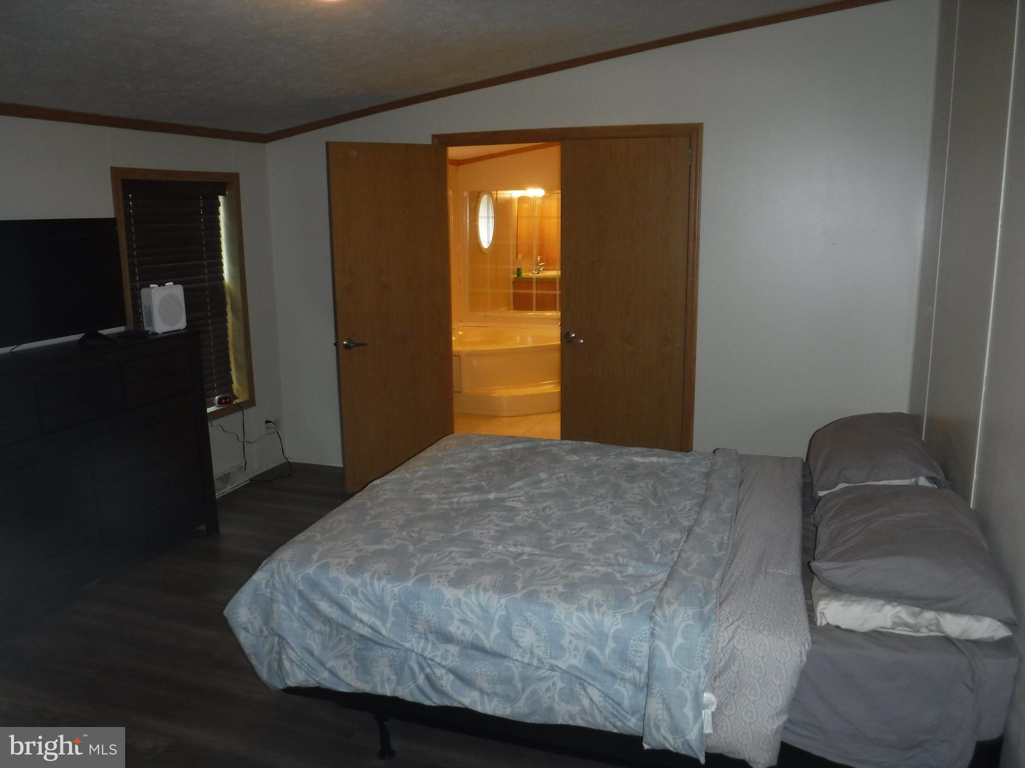 VALLEY FORGE TR PK - Residential