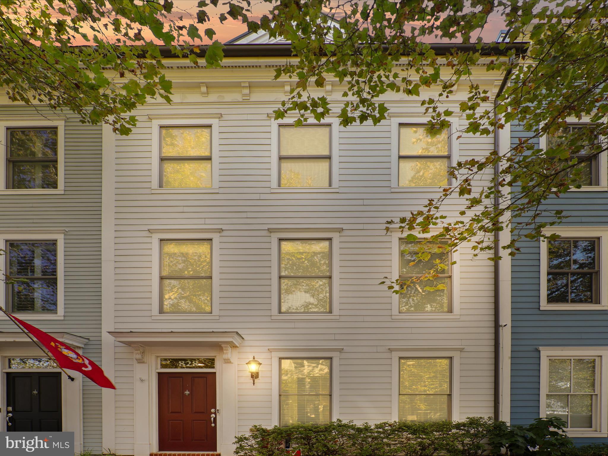 828 MADISON STREET
