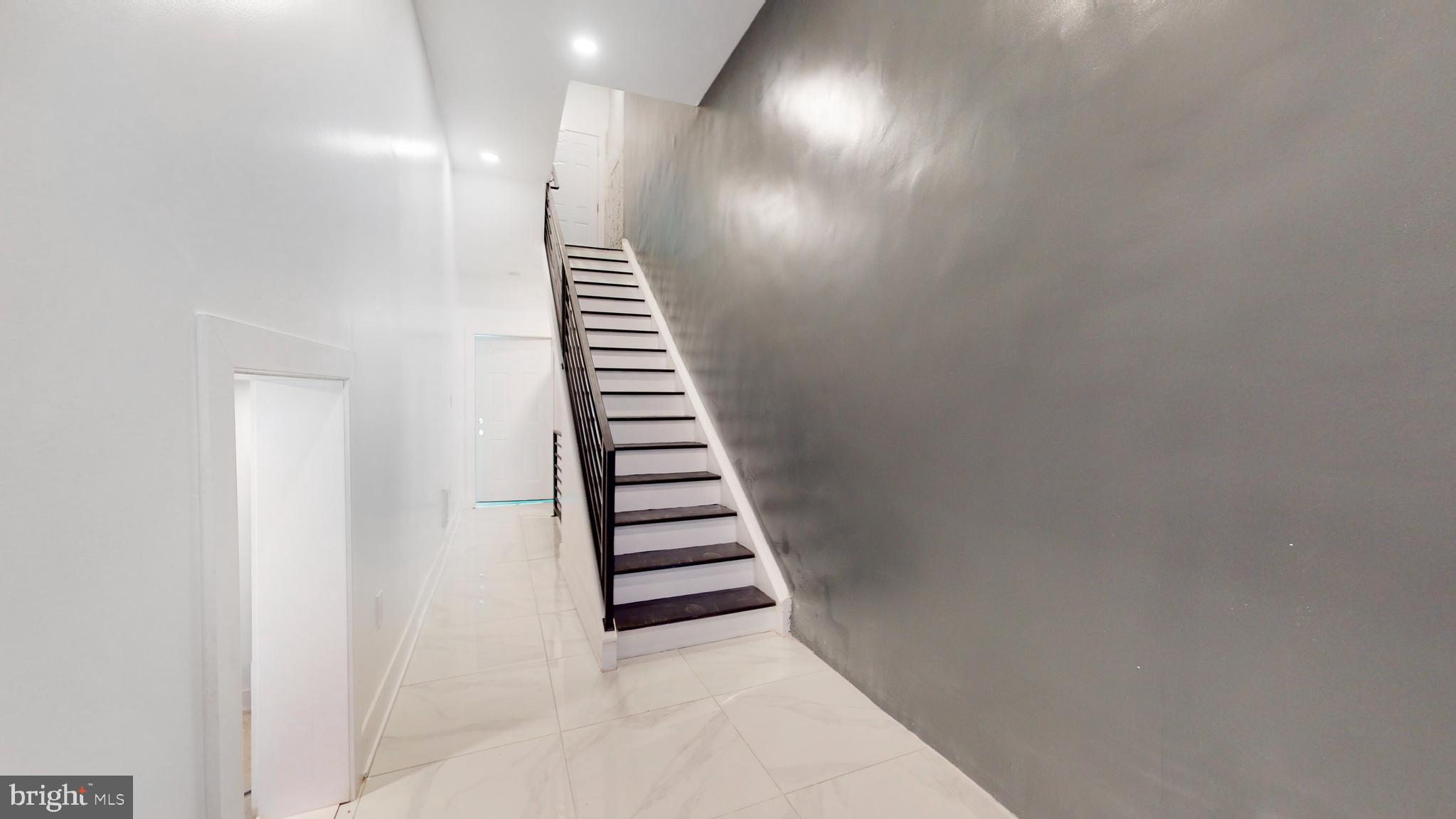 FAIRMOUNT - Residential Lease