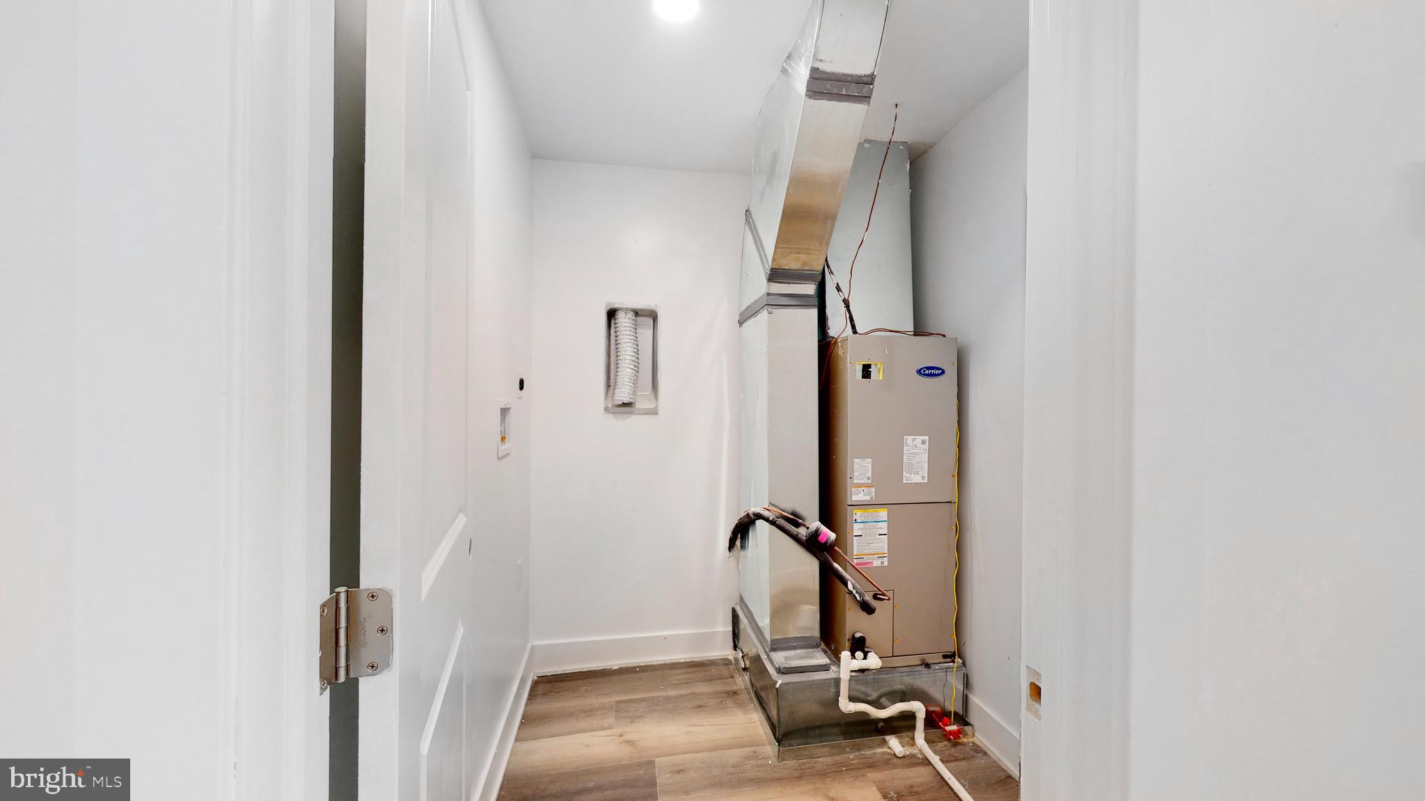 FAIRMOUNT - Residential Lease