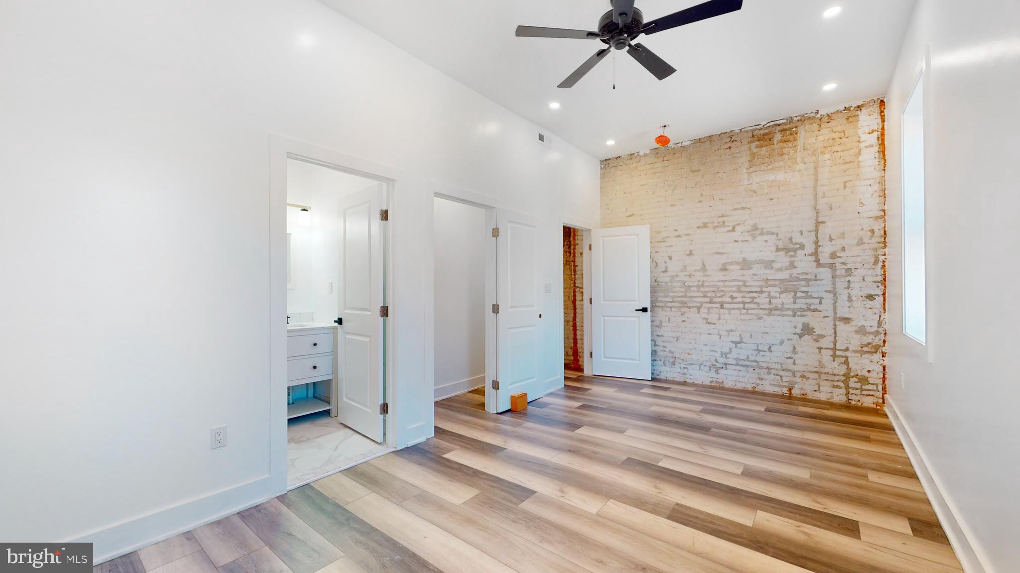 FAIRMOUNT - Residential Lease