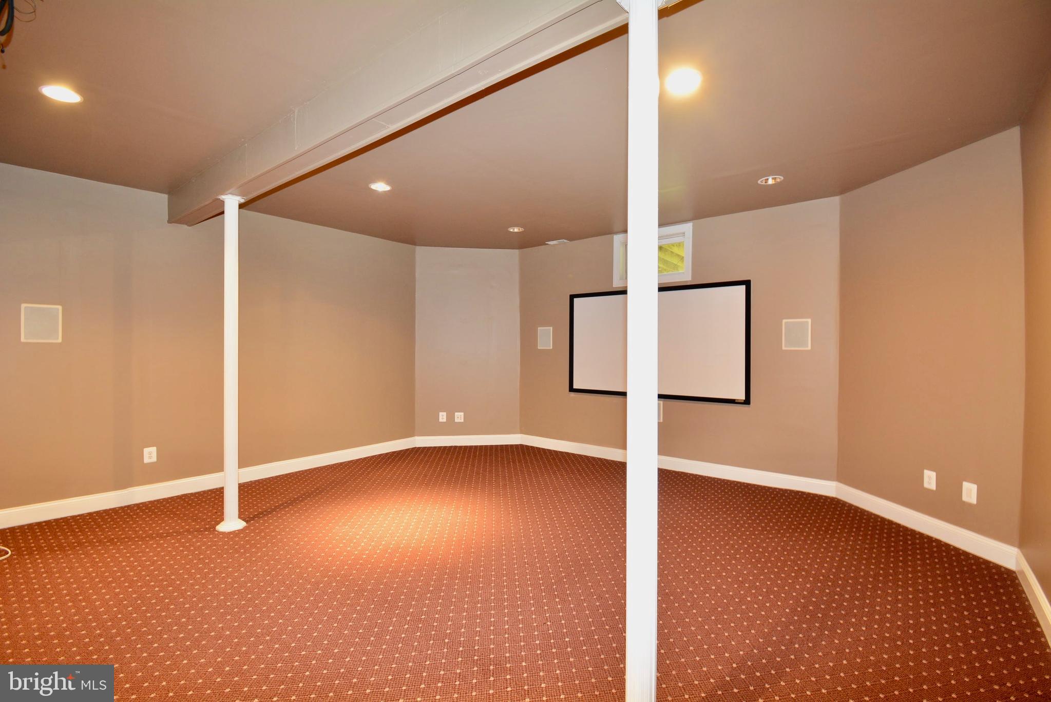 PEMBROOKE/VICTORY LAKES - Residential