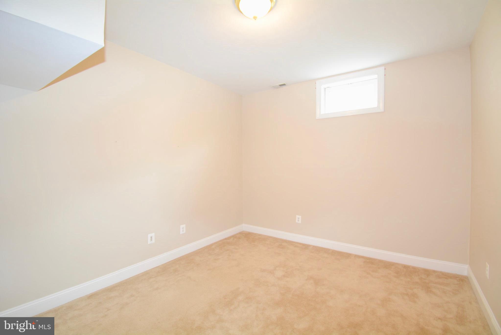 PEMBROOKE/VICTORY LAKES - Residential