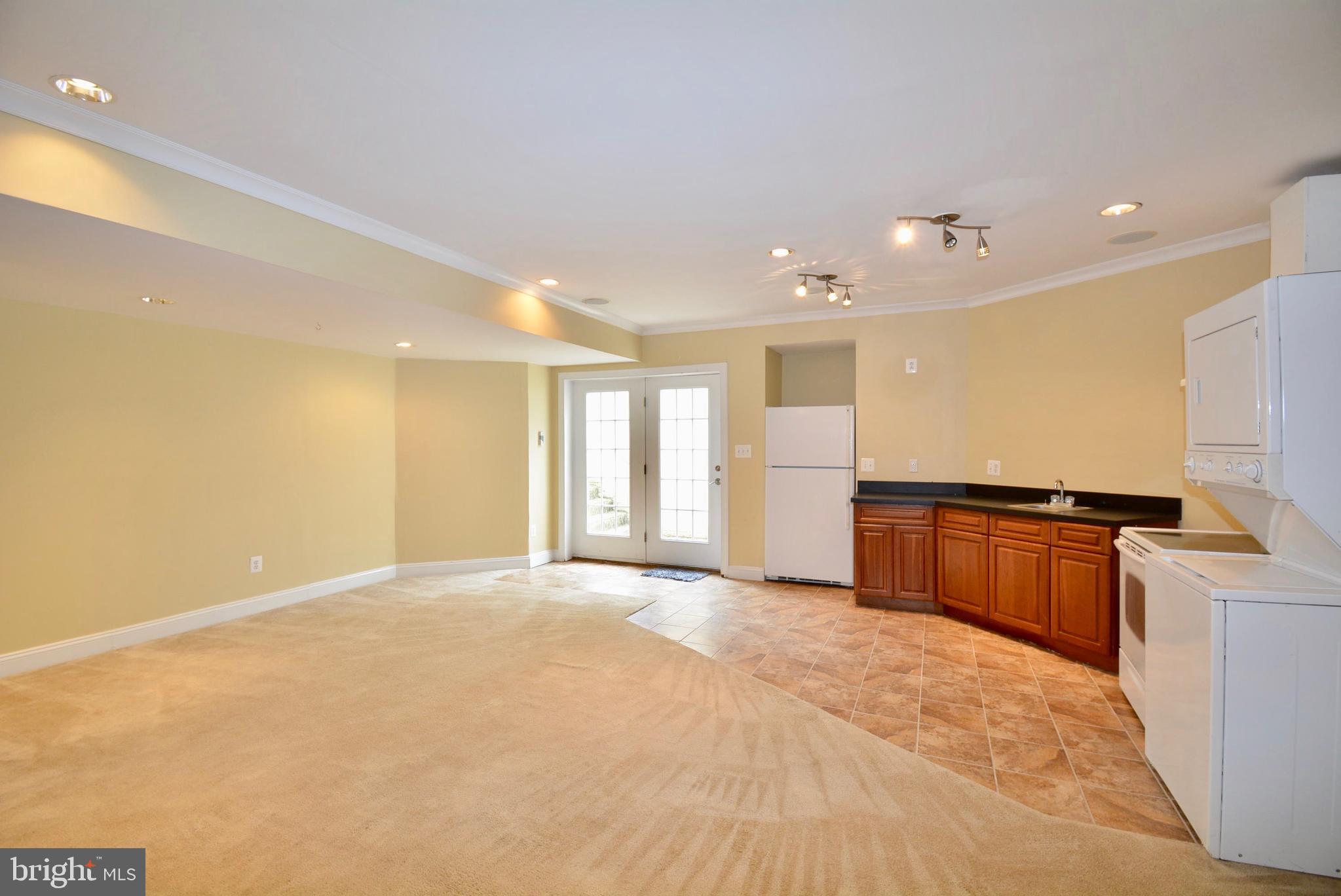 PEMBROOKE/VICTORY LAKES - Residential