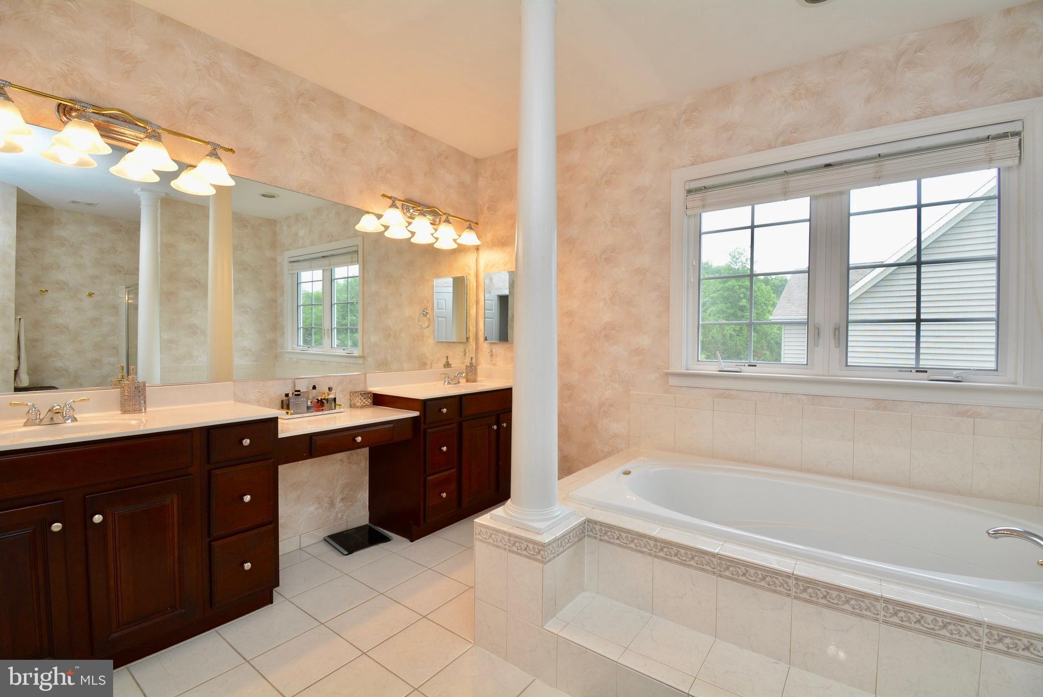 PEMBROOKE/VICTORY LAKES - Residential