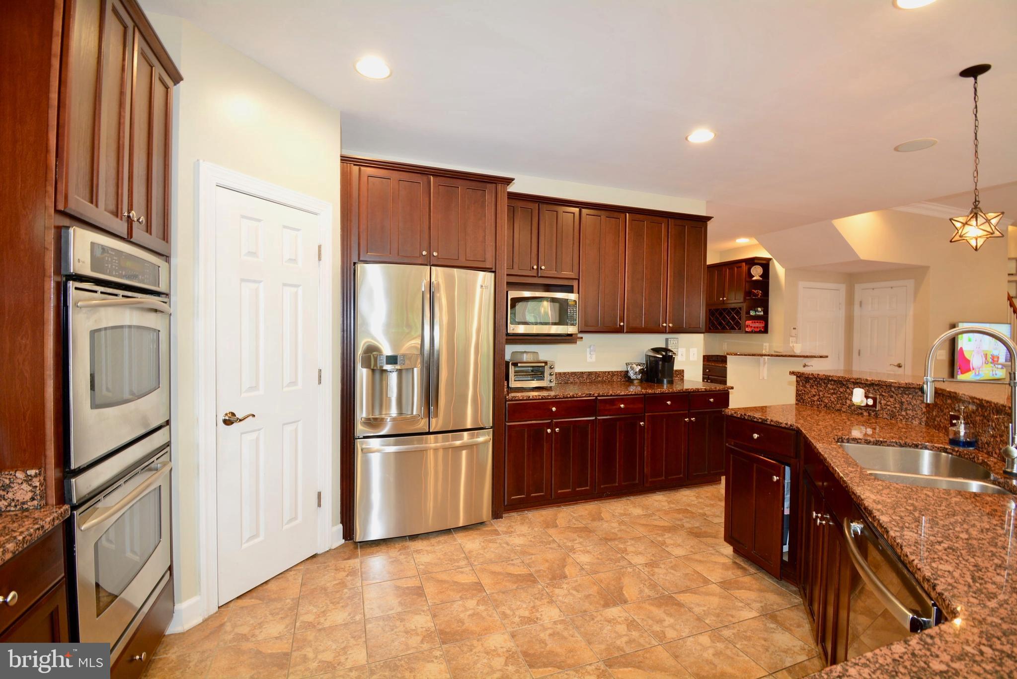 PEMBROOKE/VICTORY LAKES - Residential