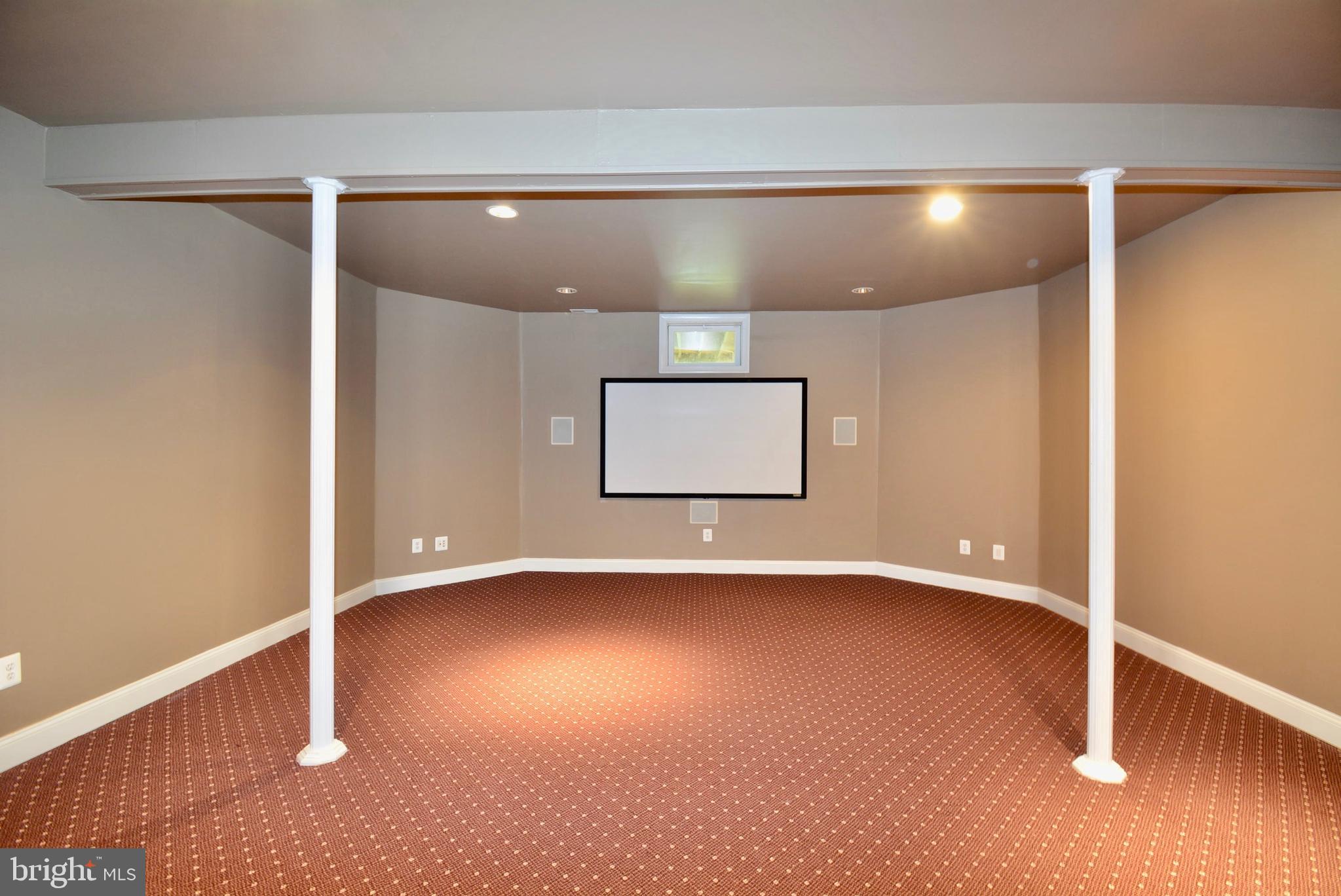 PEMBROOKE/VICTORY LAKES - Residential