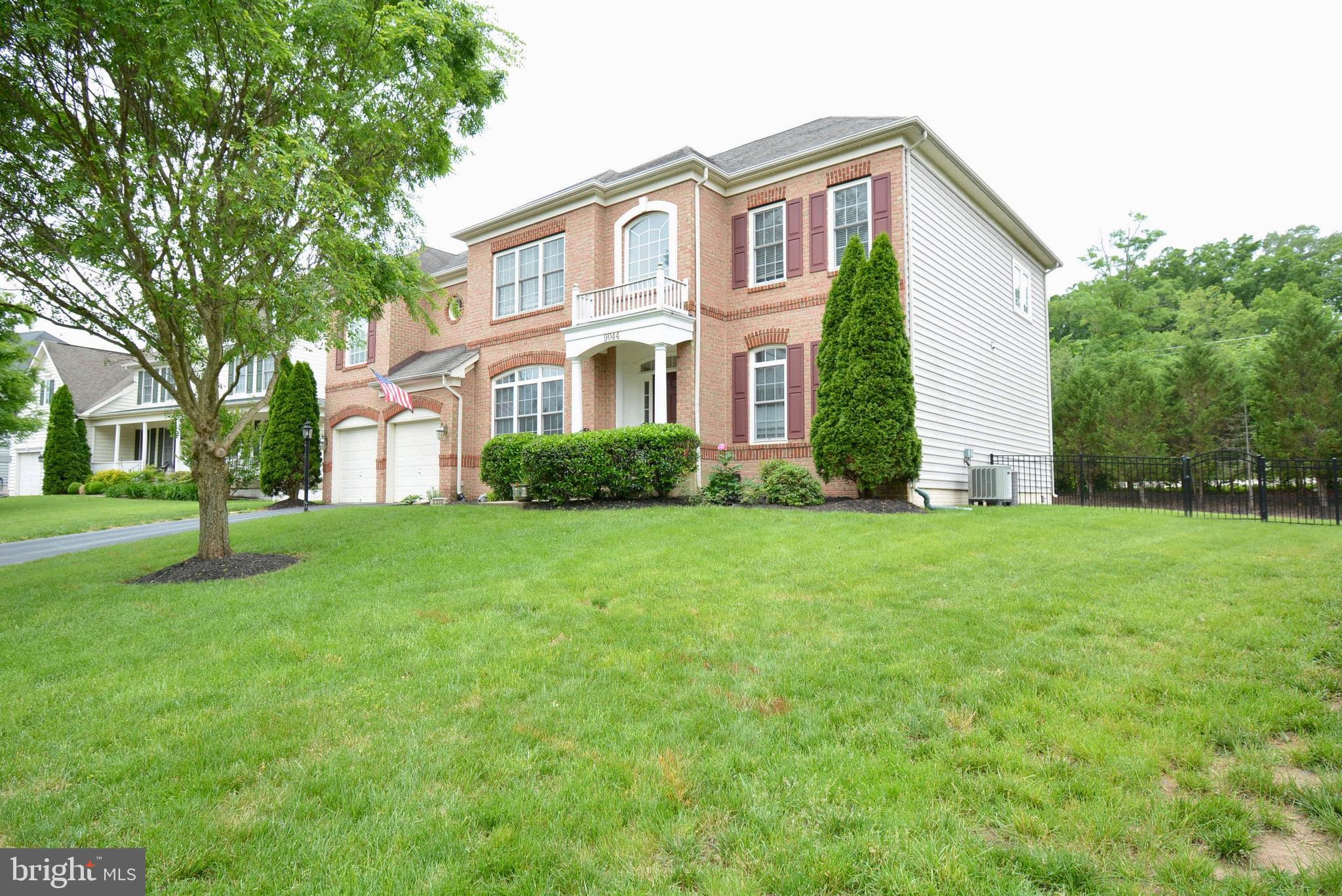 PEMBROOKE/VICTORY LAKES - Residential