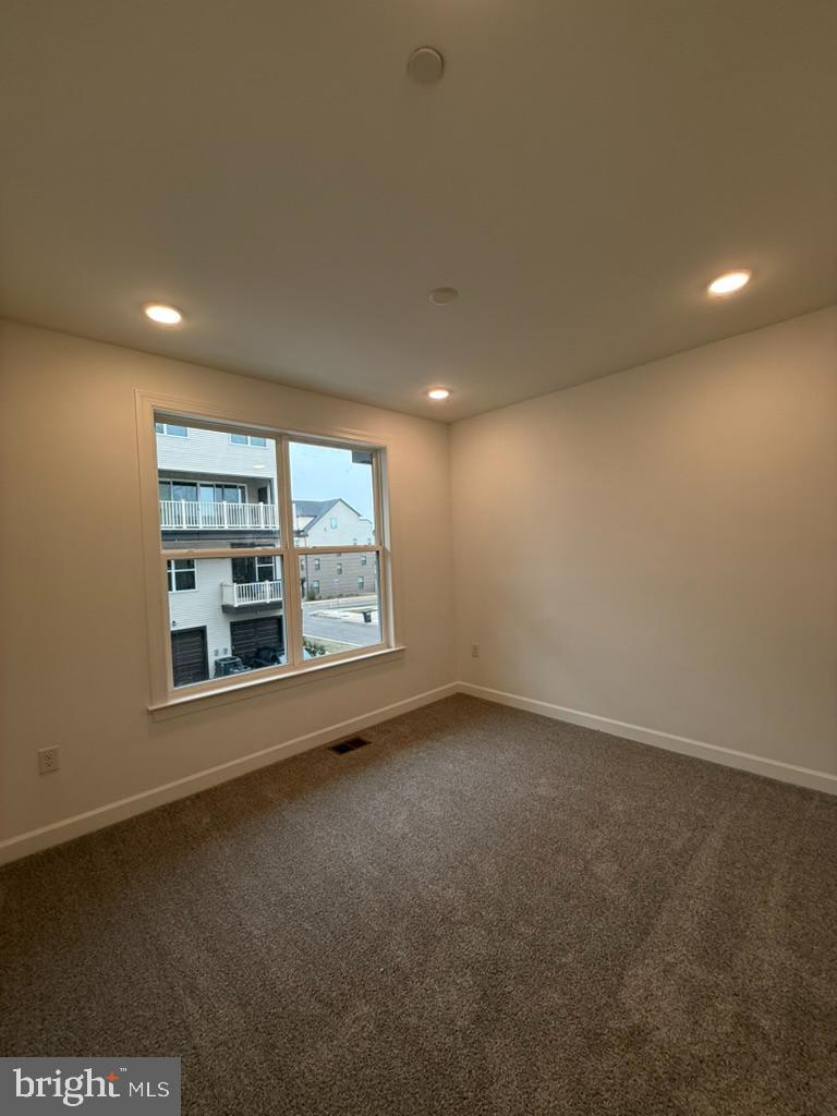 THE BOULEVARDS AT WESTFIELDS - Residential Lease