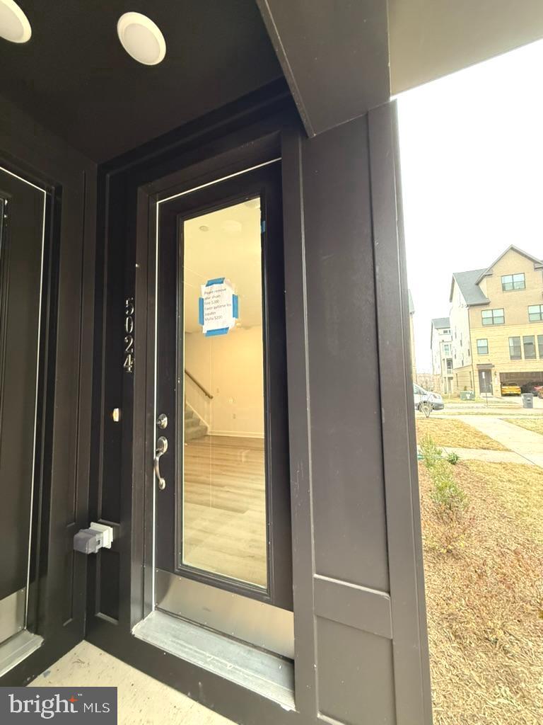 THE BOULEVARDS AT WESTFIELDS - Residential Lease