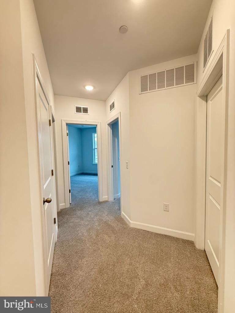 THE BOULEVARDS AT WESTFIELDS - Residential Lease